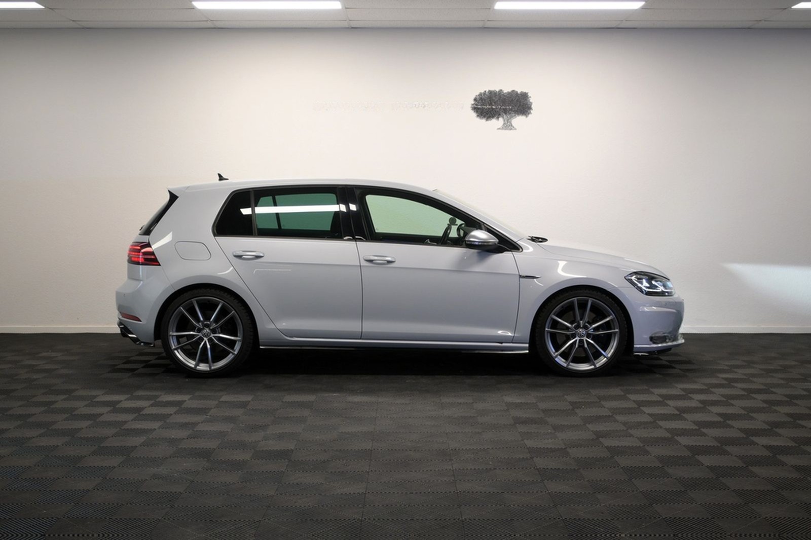 Volkswagen Golf R 4Motion *VIRTUAL *ACC *SHZ *KEYLESS *PDC foto 5