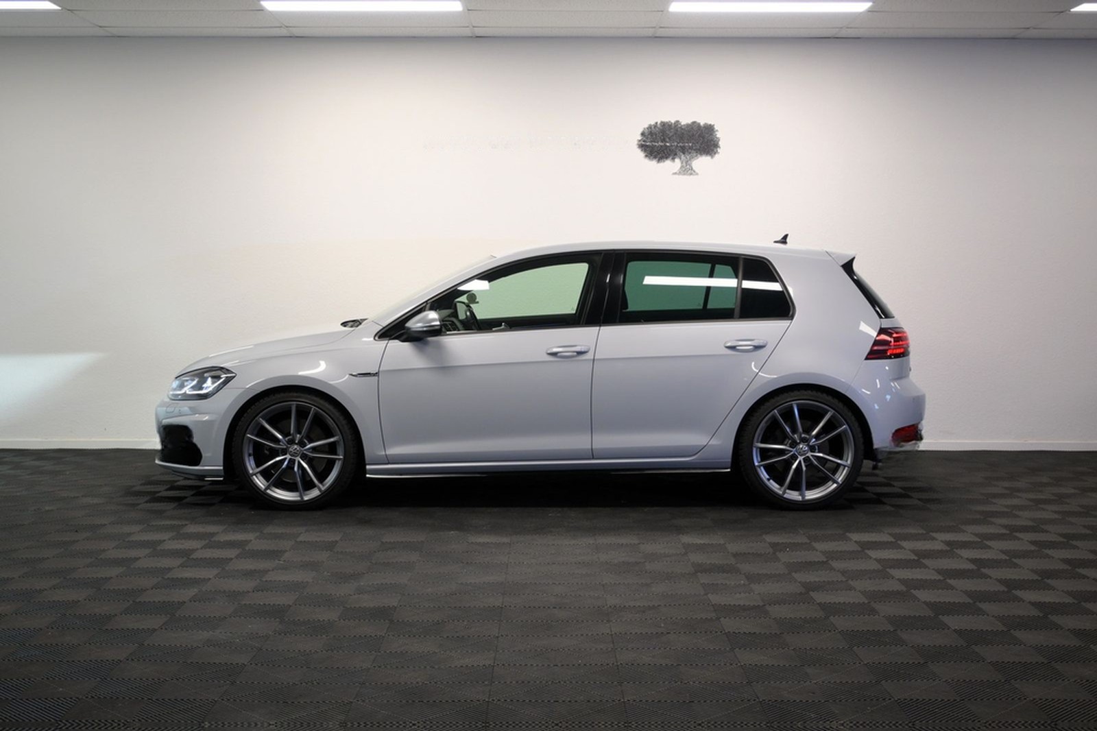 Volkswagen Golf R 4Motion *VIRTUAL *ACC *SHZ *KEYLESS *PDC foto 7