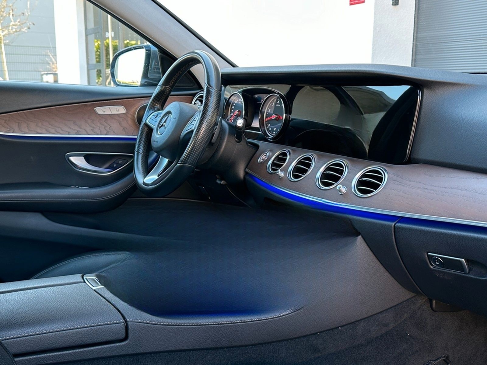 Mercedes-Benz E 200 Limousine 9G*LUXURY*AMBIENTE*NAVI*KAMERA* foto 14