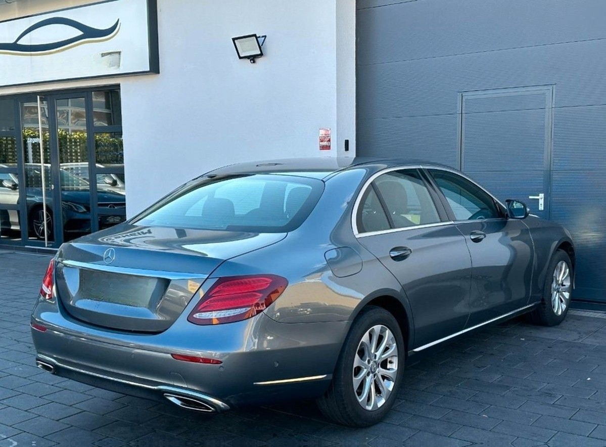 Mercedes-Benz E 200 Limousine 9G*LUXURY*AMBIENTE*NAVI*KAMERA* foto 18