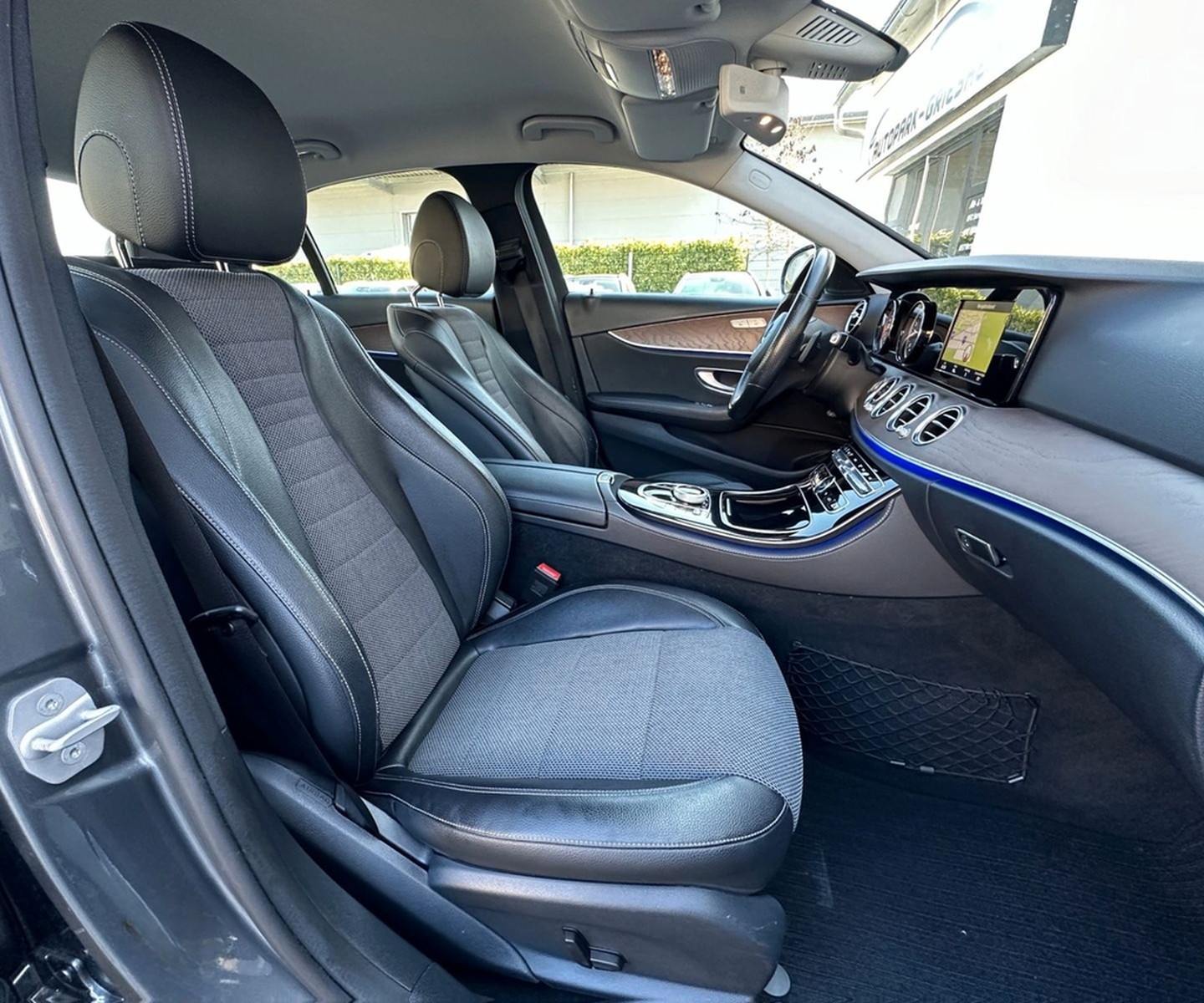 Mercedes-Benz E 200 Limousine 9G*LUXURY*AMBIENTE*NAVI*KAMERA* foto 6
