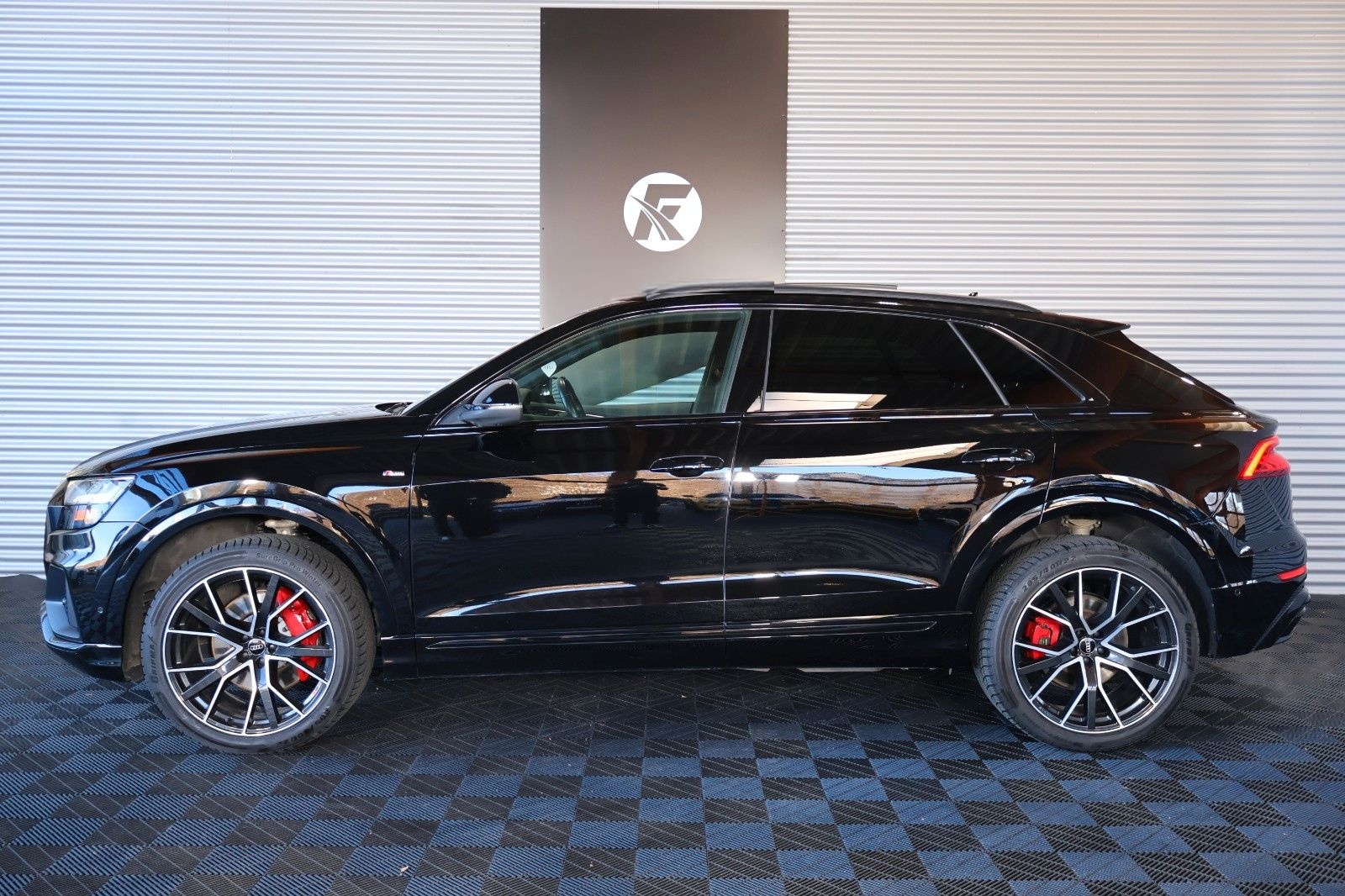 Audi Q8 55 TFSI QUATTRO/360°/B&O/PANO/CARPLAY foto 2