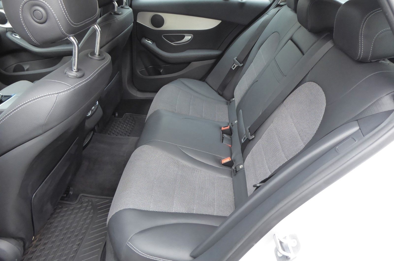 Mercedes-Benz C 200 T d G-Tronic Plus Avantgarde foto 12