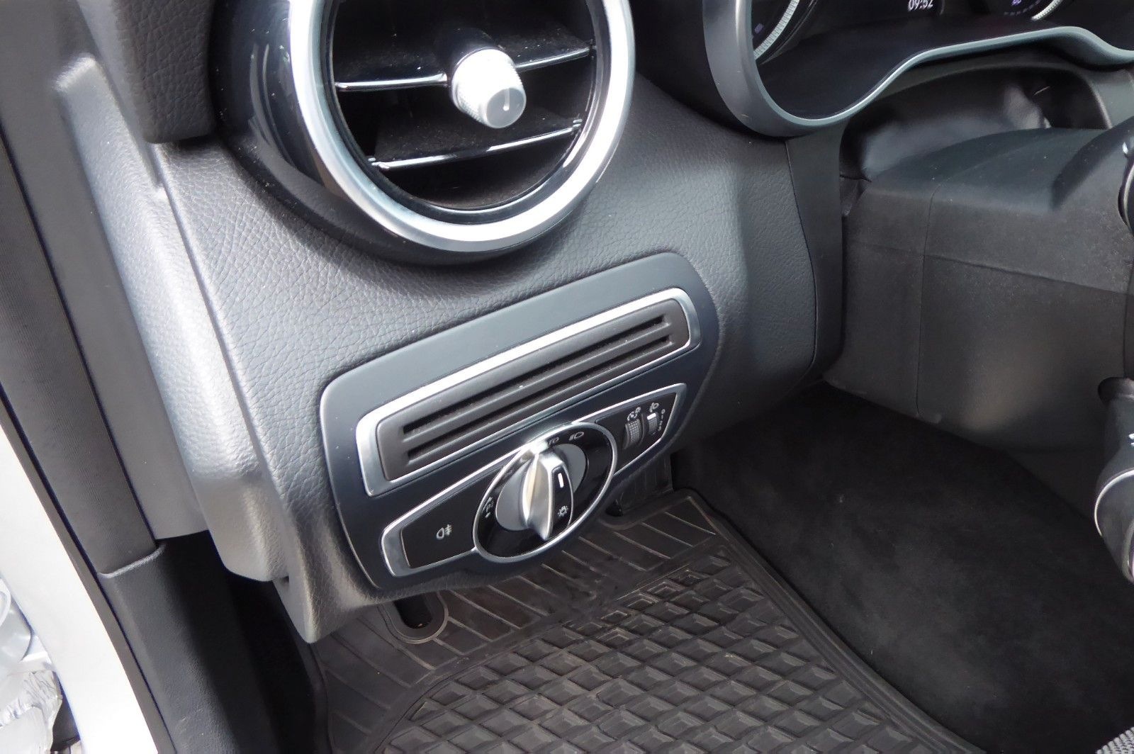 Mercedes-Benz C 200 T d G-Tronic Plus Avantgarde foto 37