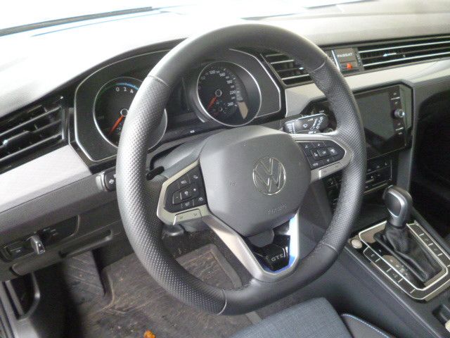 Volkswagen Passat Variant GTE Hybrid DSG LED NAVI, ALU Kame foto 11