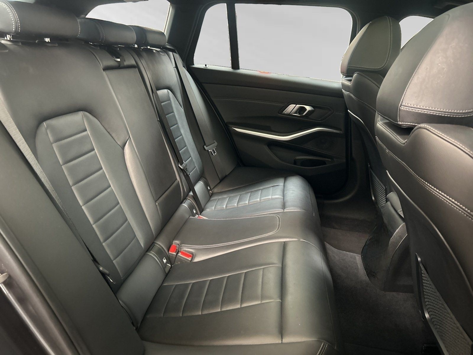 BMW 330i Touring M Sport|Panorama|Head-Up|HiFi foto 13