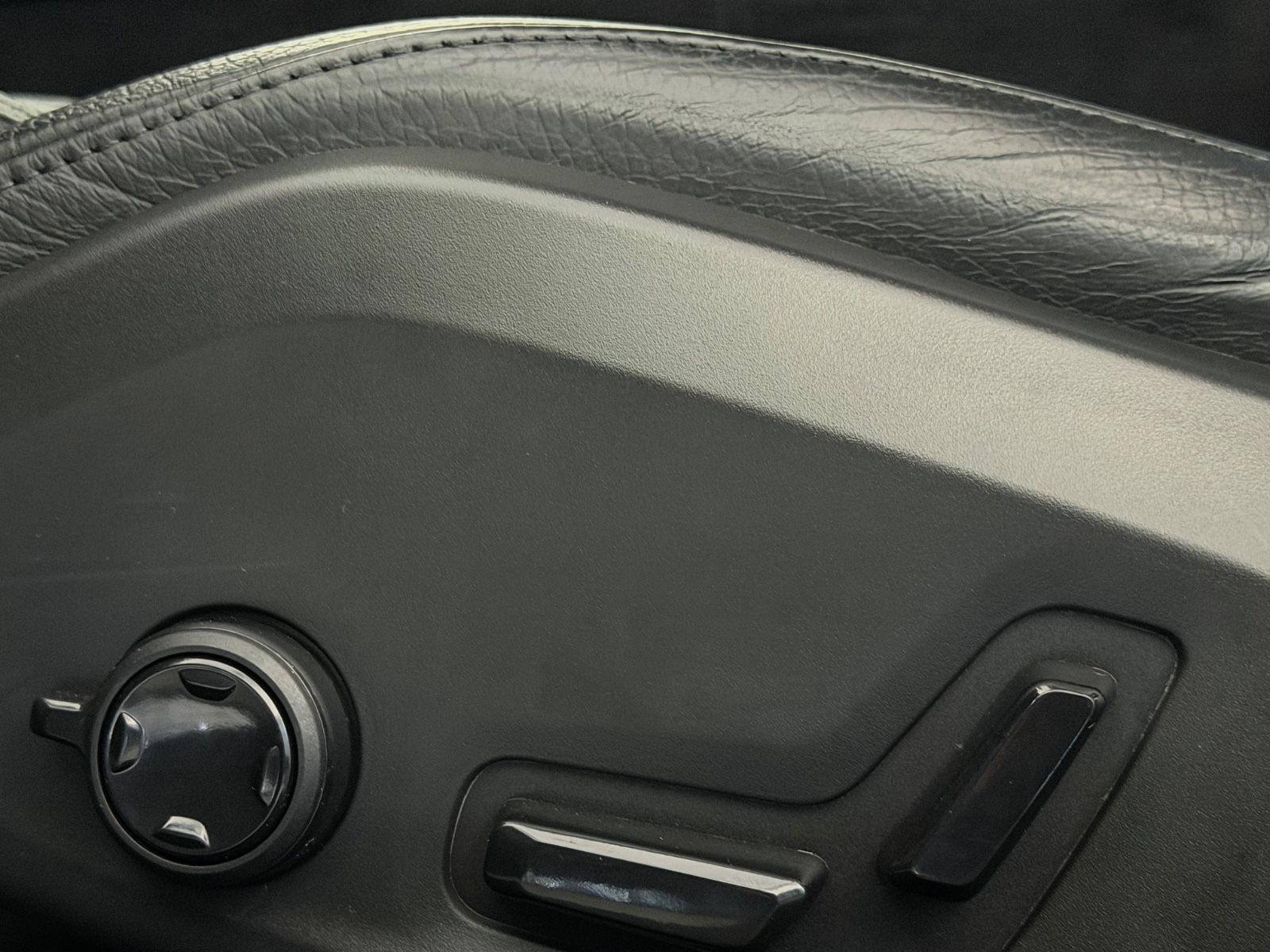 Volvo S60 B4 B INSCRIPTION*LEDER*MEMORY*LED*KEY*NAVI foto 22