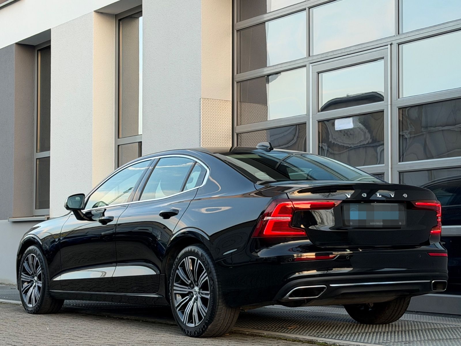 Volvo S60 B4 B INSCRIPTION*LEDER*MEMORY*LED*KEY*NAVI foto 7