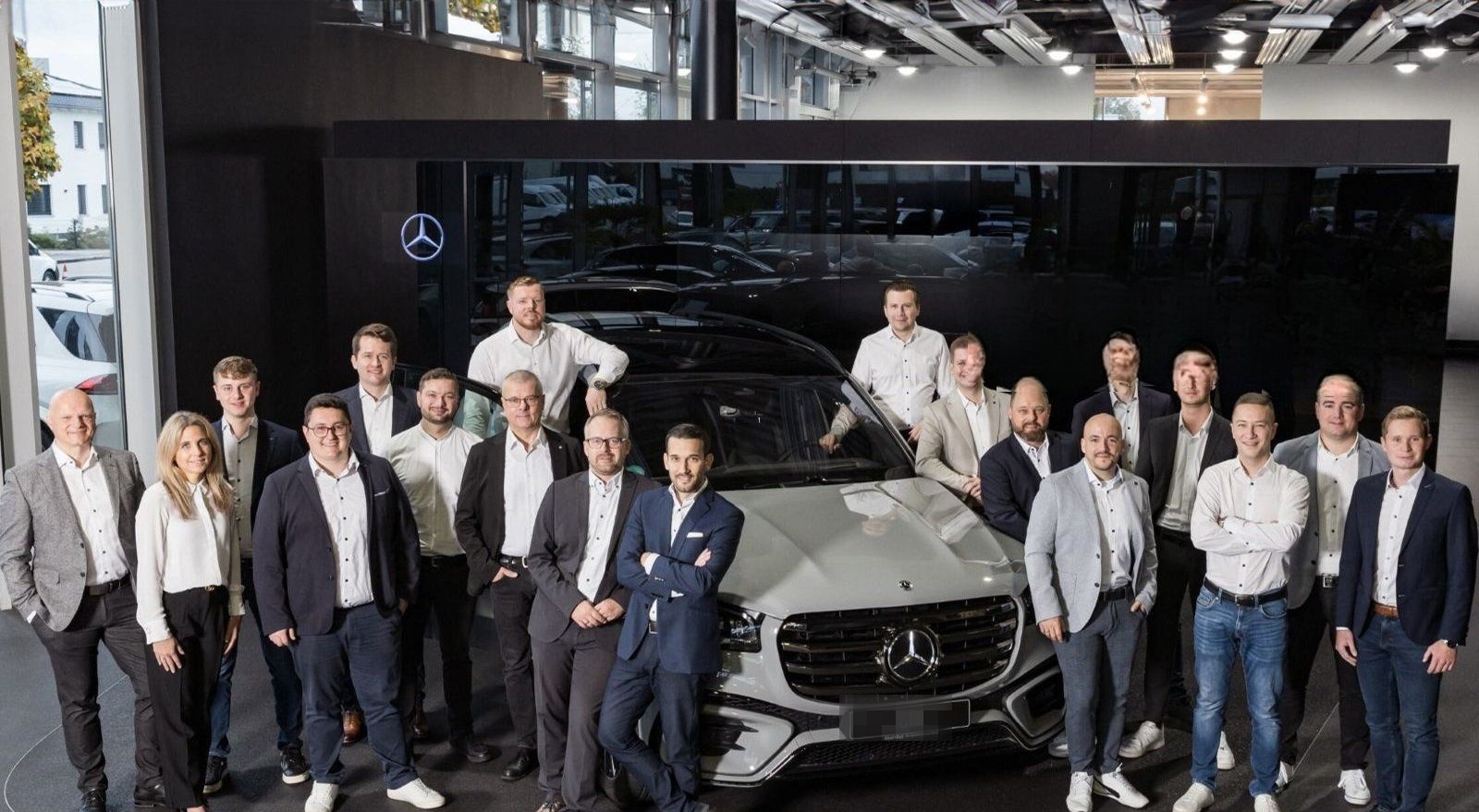 Mercedes-Benz E 450d 4M AMG+DIST+Superscreen+Burm+Pano+AHK+360 foto 16