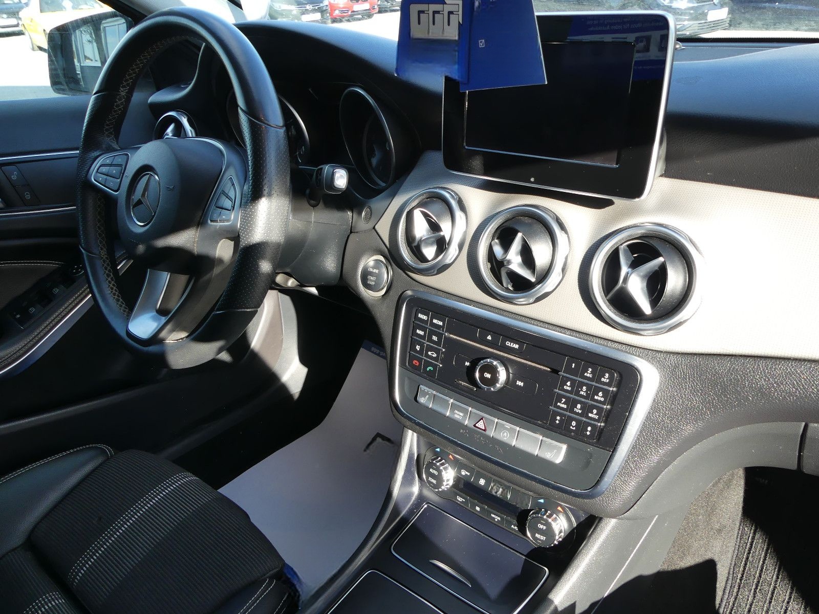 Mercedes-Benz GLA 200 GLA GLA 200*2.HAND*68tkm* foto 10