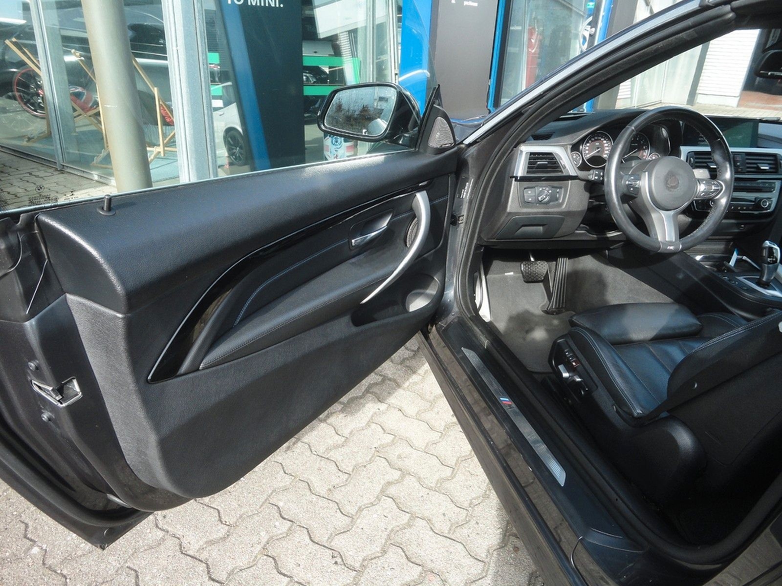 BMW 420i Cabrio M Sport,Navi Prof.,DAB,H&K,19" foto 12