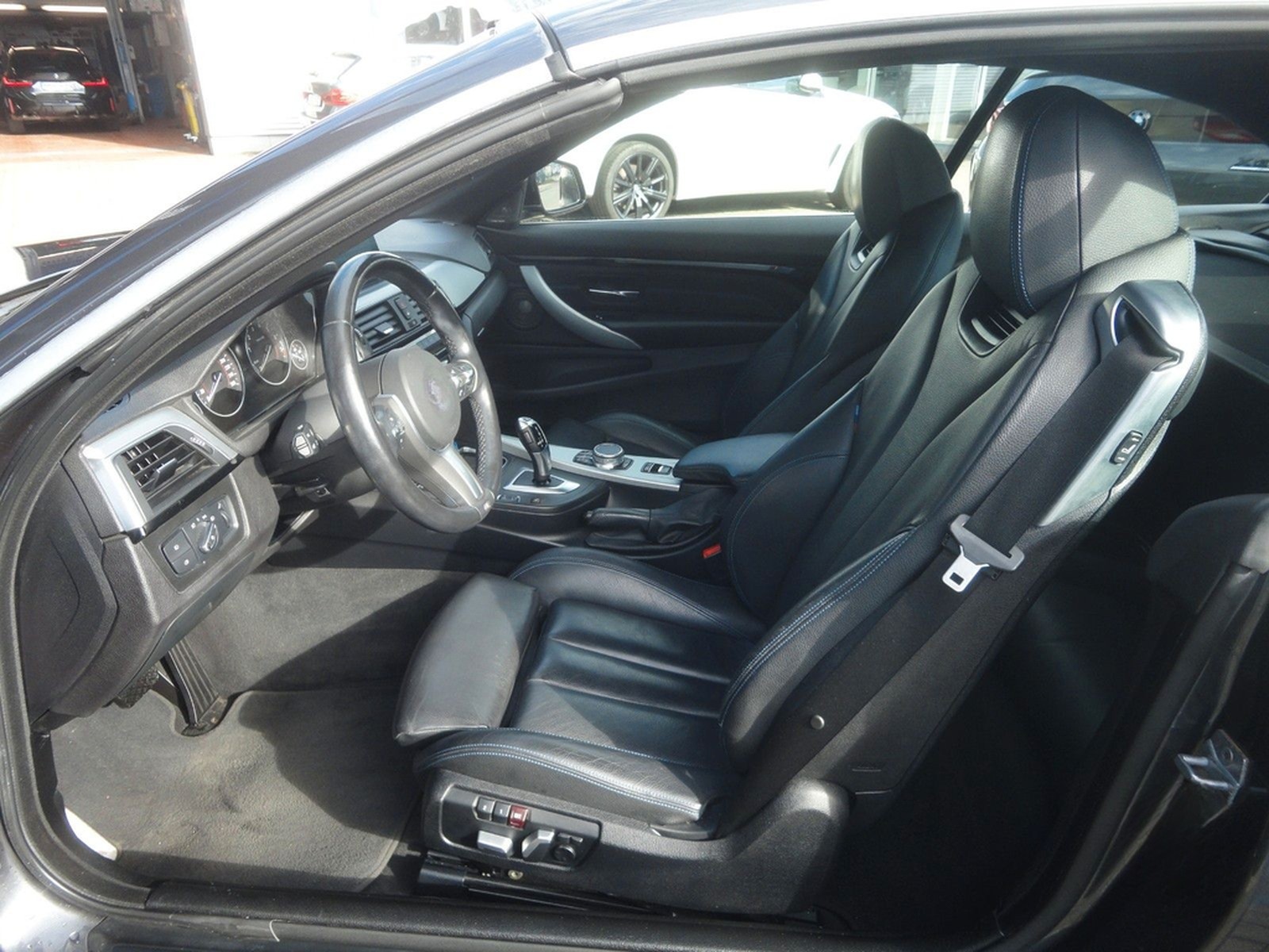 BMW 420i Cabrio M Sport,Navi Prof.,DAB,H&K,19" foto 13
