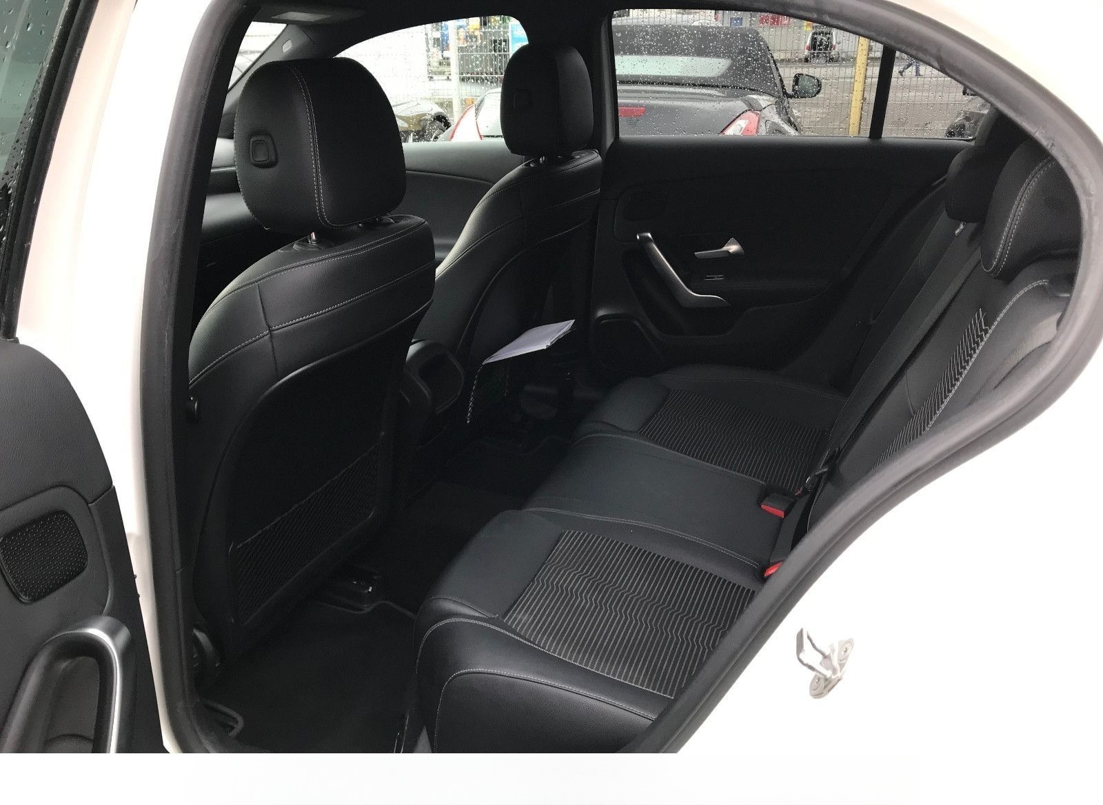 Mercedes-Benz A 180 Edition 19 *Automatik Sportsitze*Navi/Cam. foto 9