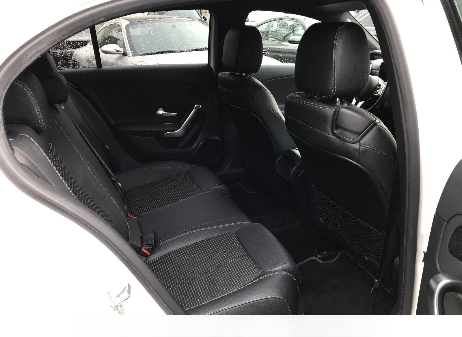 Mercedes-Benz A 180 Edition 19 *Automatik Sportsitze*Navi/Cam. foto 10