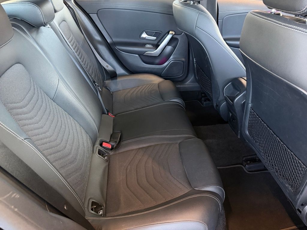 Mercedes-Benz CLA 180 Progressiv, CarPlay, aug. reality, AHK foto 13