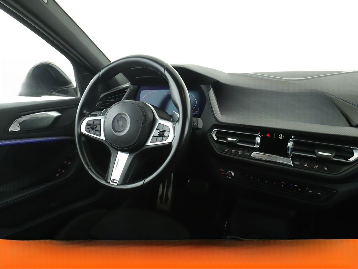 BMW 1er M135i xDrive Aut.*NAVI*HEAD-UP*LED*TEMPO*PDC foto 13