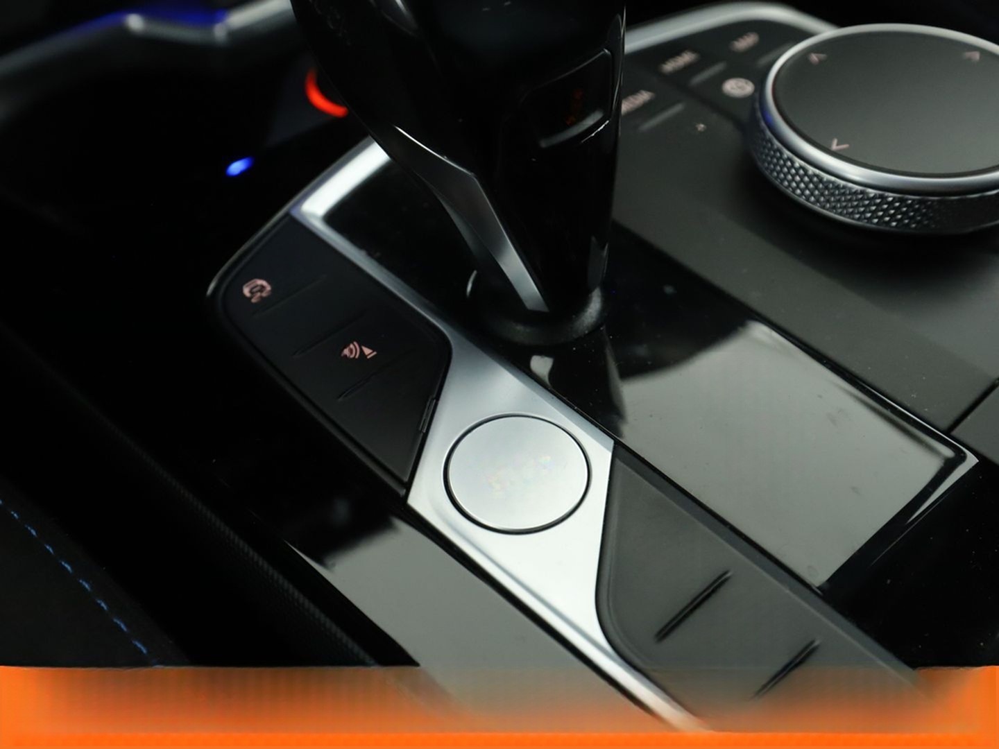 BMW 1er M135i xDrive Aut.*NAVI*HEAD-UP*LED*TEMPO*PDC foto 28