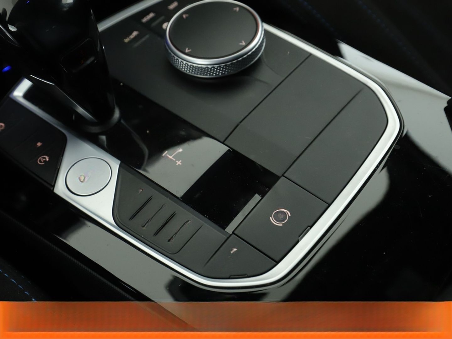 BMW 1er M135i xDrive Aut.*NAVI*HEAD-UP*LED*TEMPO*PDC foto 30