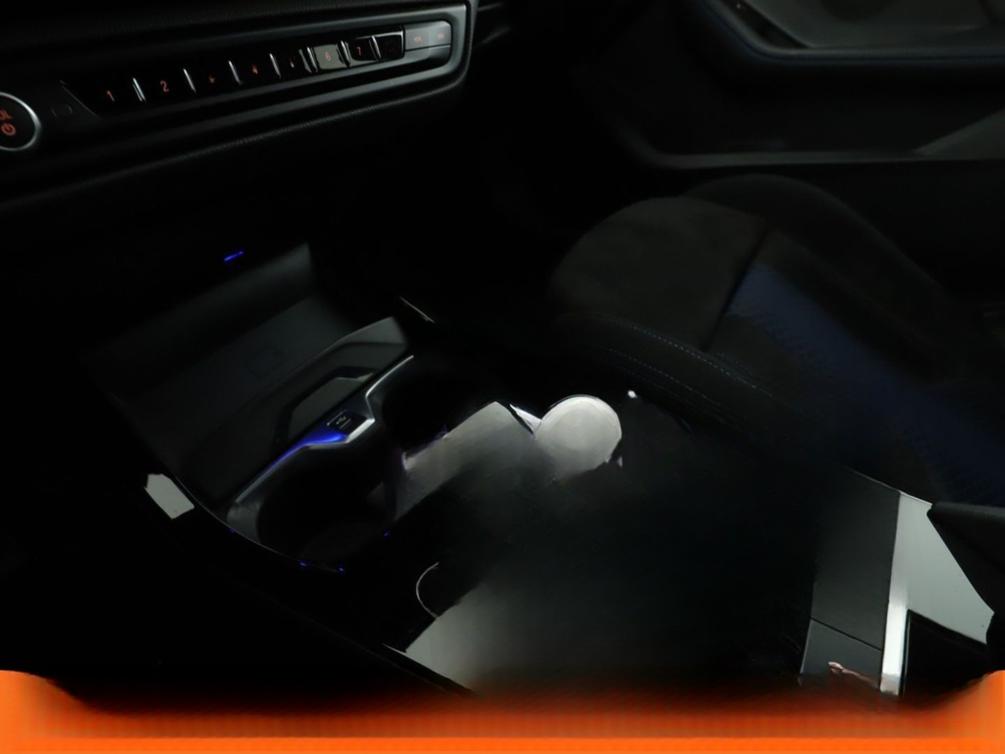 BMW 1er M135i xDrive Aut.*NAVI*HEAD-UP*LED*TEMPO*PDC foto 31