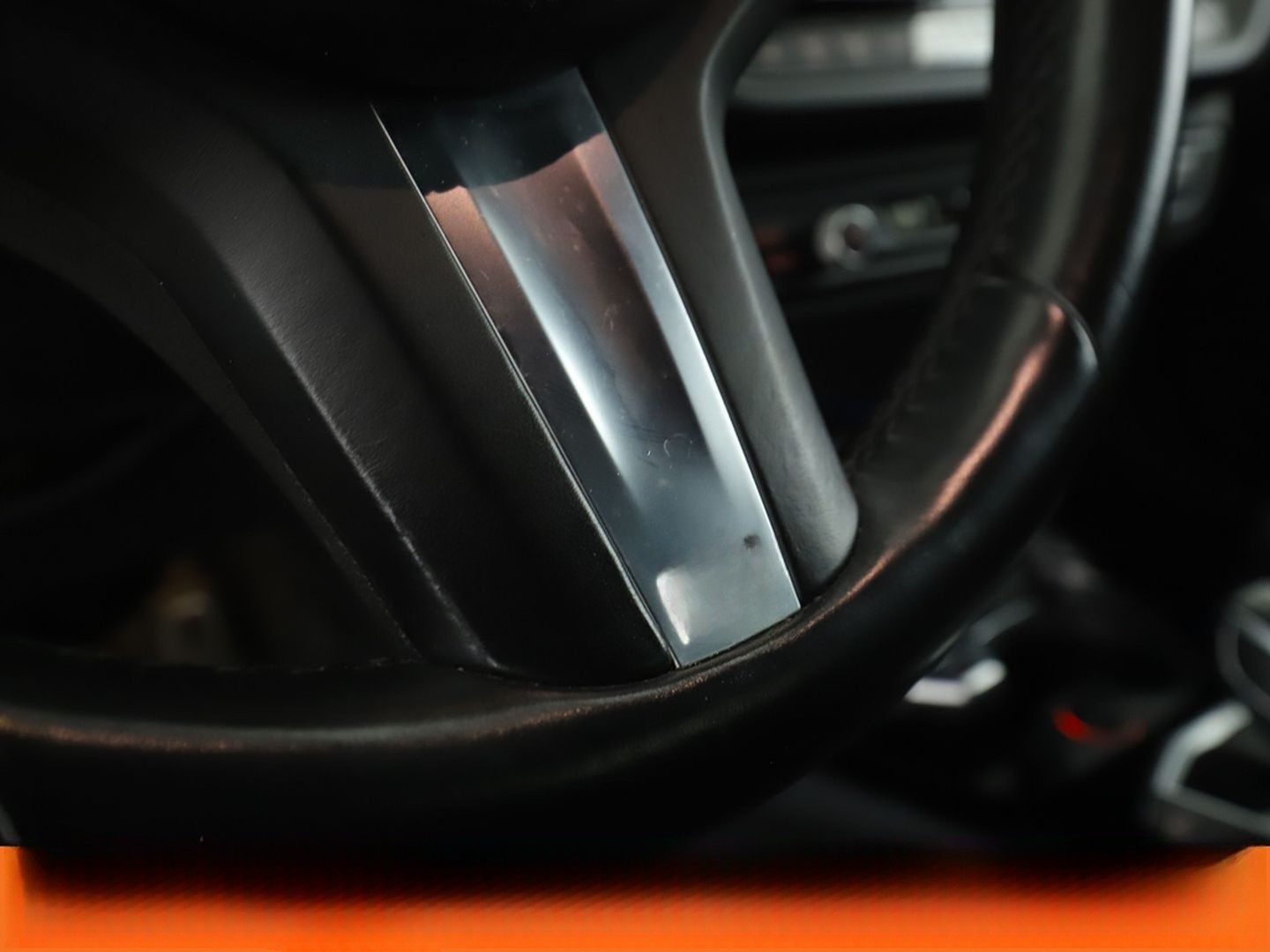 BMW 1er M135i xDrive Aut.*NAVI*HEAD-UP*LED*TEMPO*PDC foto 39