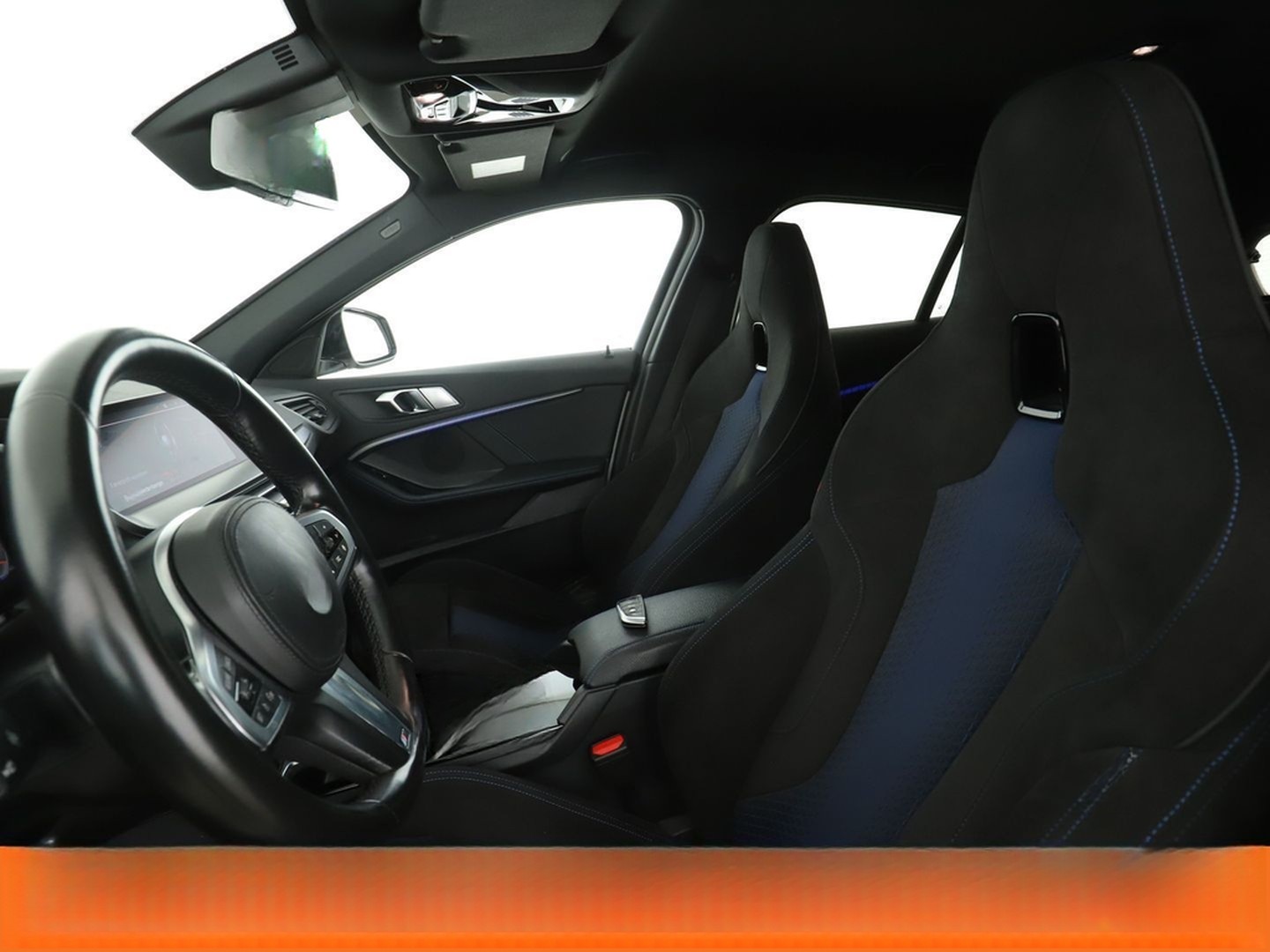 BMW 1er M135i xDrive Aut.*NAVI*HEAD-UP*LED*TEMPO*PDC foto 10
