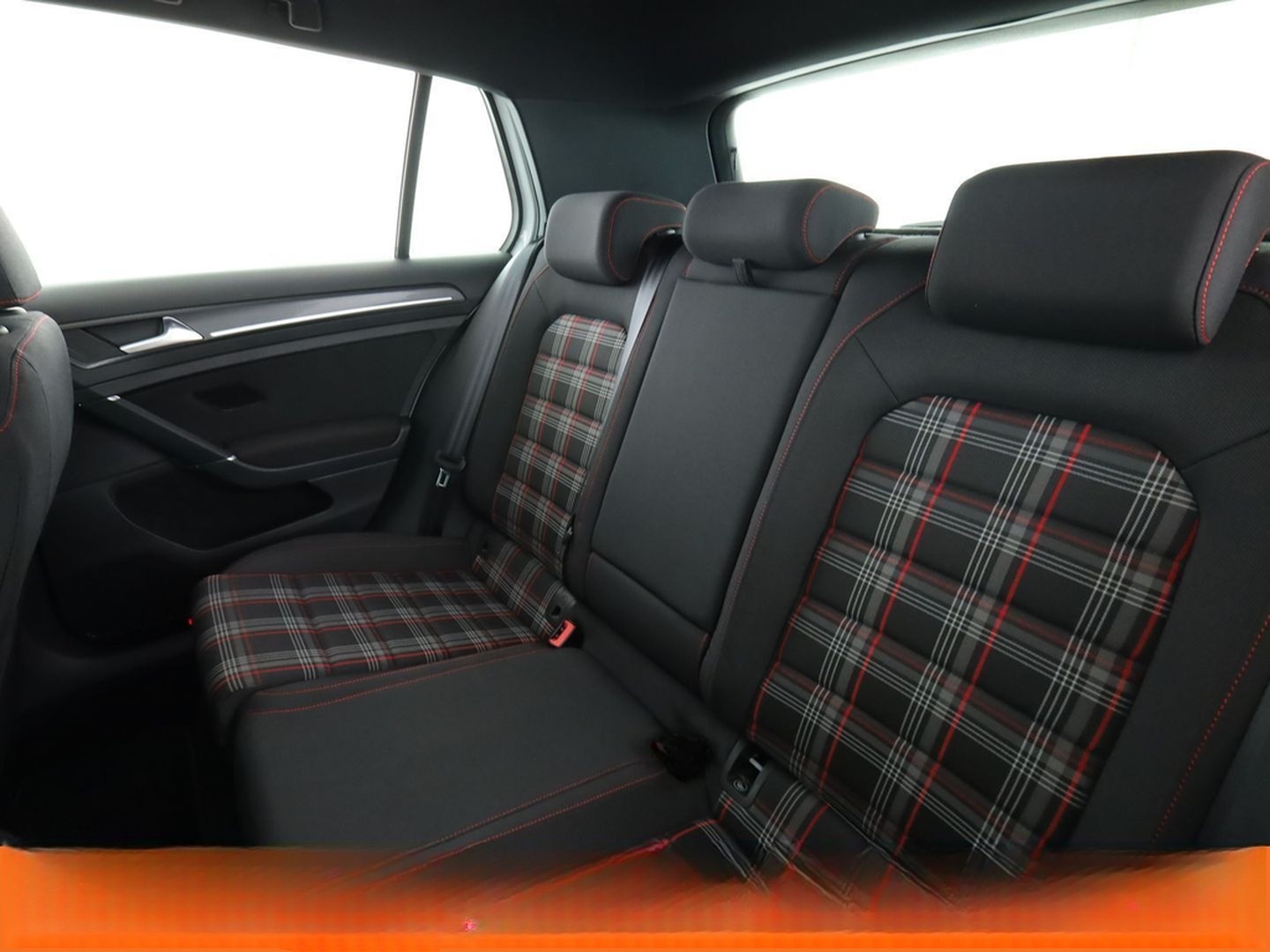 Volkswagen Golf VII 2.0 TSI GTI Performance BM Aut.*NAVI* foto 14