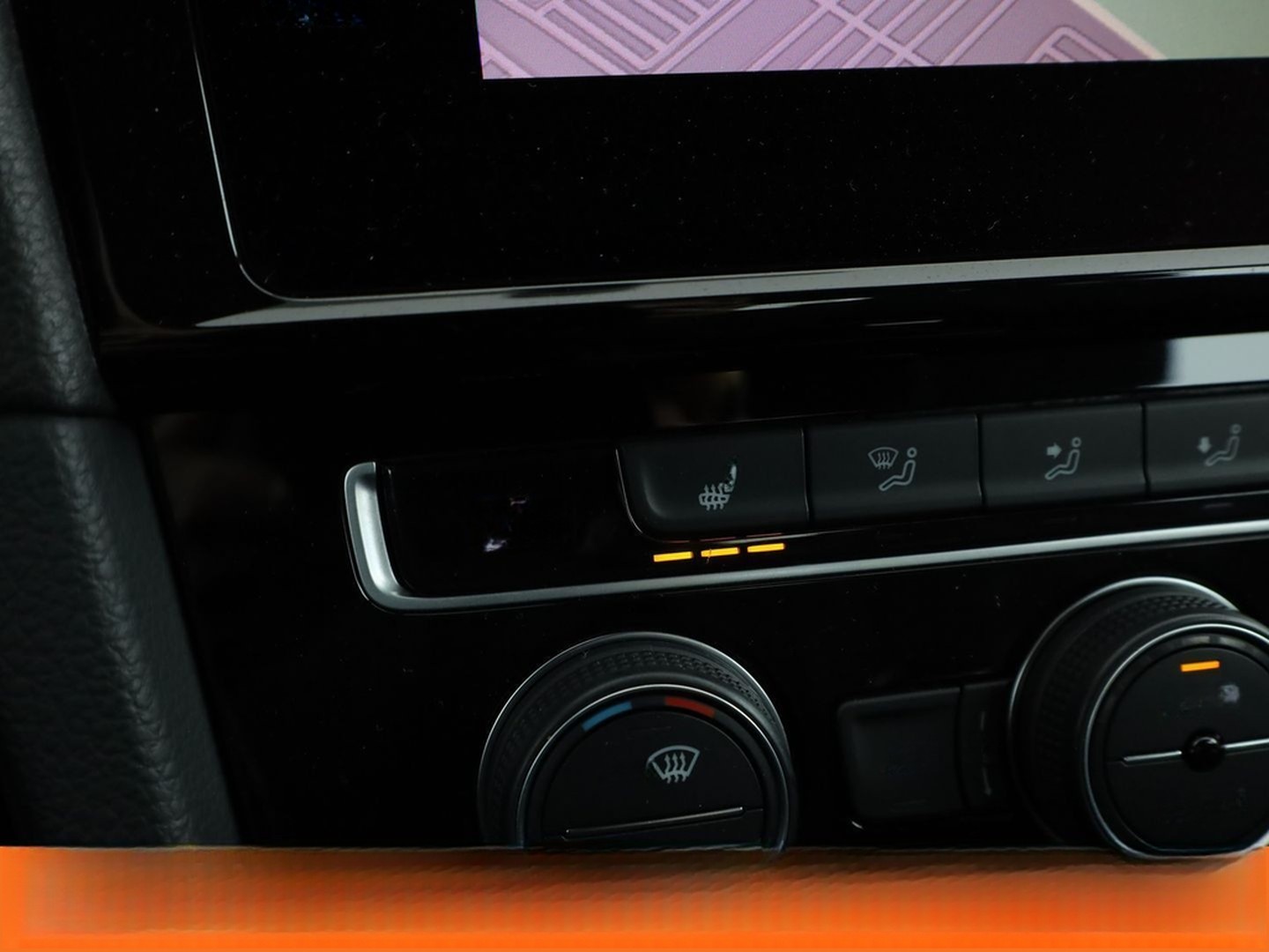 Volkswagen Golf VII 2.0 TSI GTI Performance BM Aut.*NAVI* foto 28