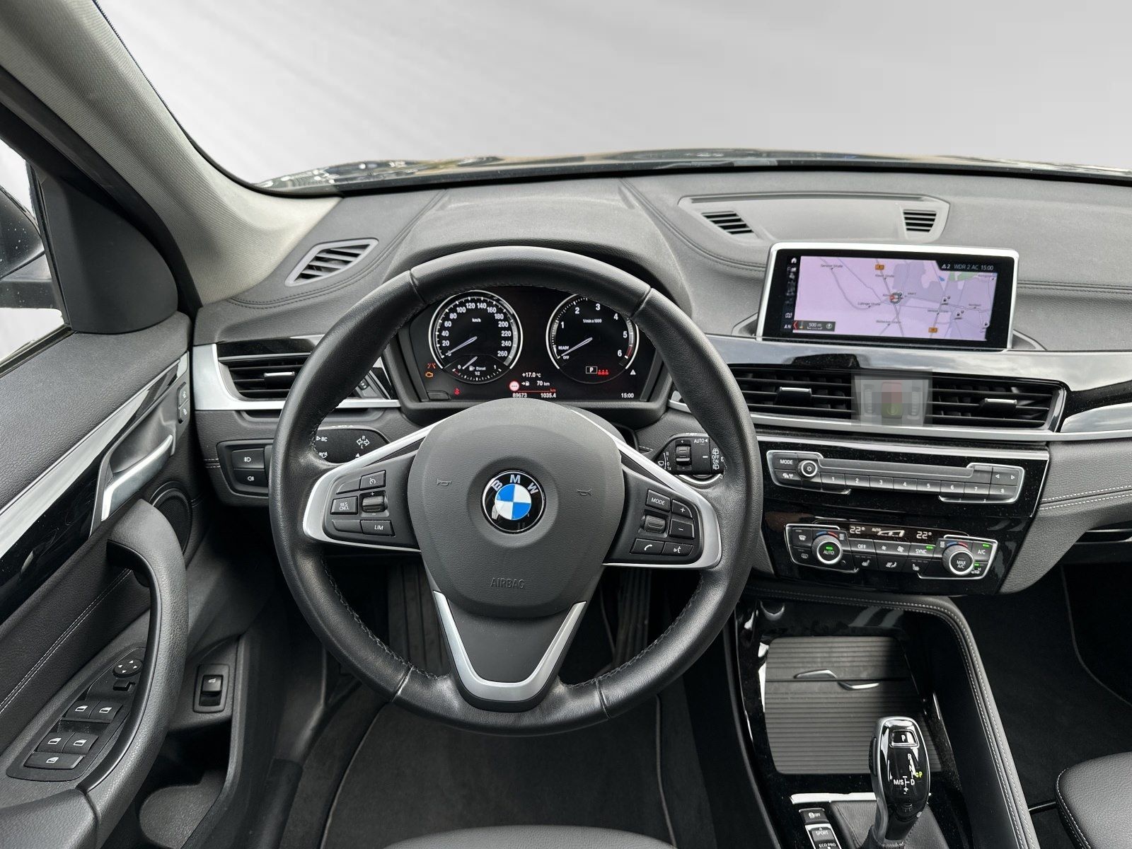 BMW X1 sDrive18d SportLine Aut.|Kamera|Sportsitz|LED foto 11