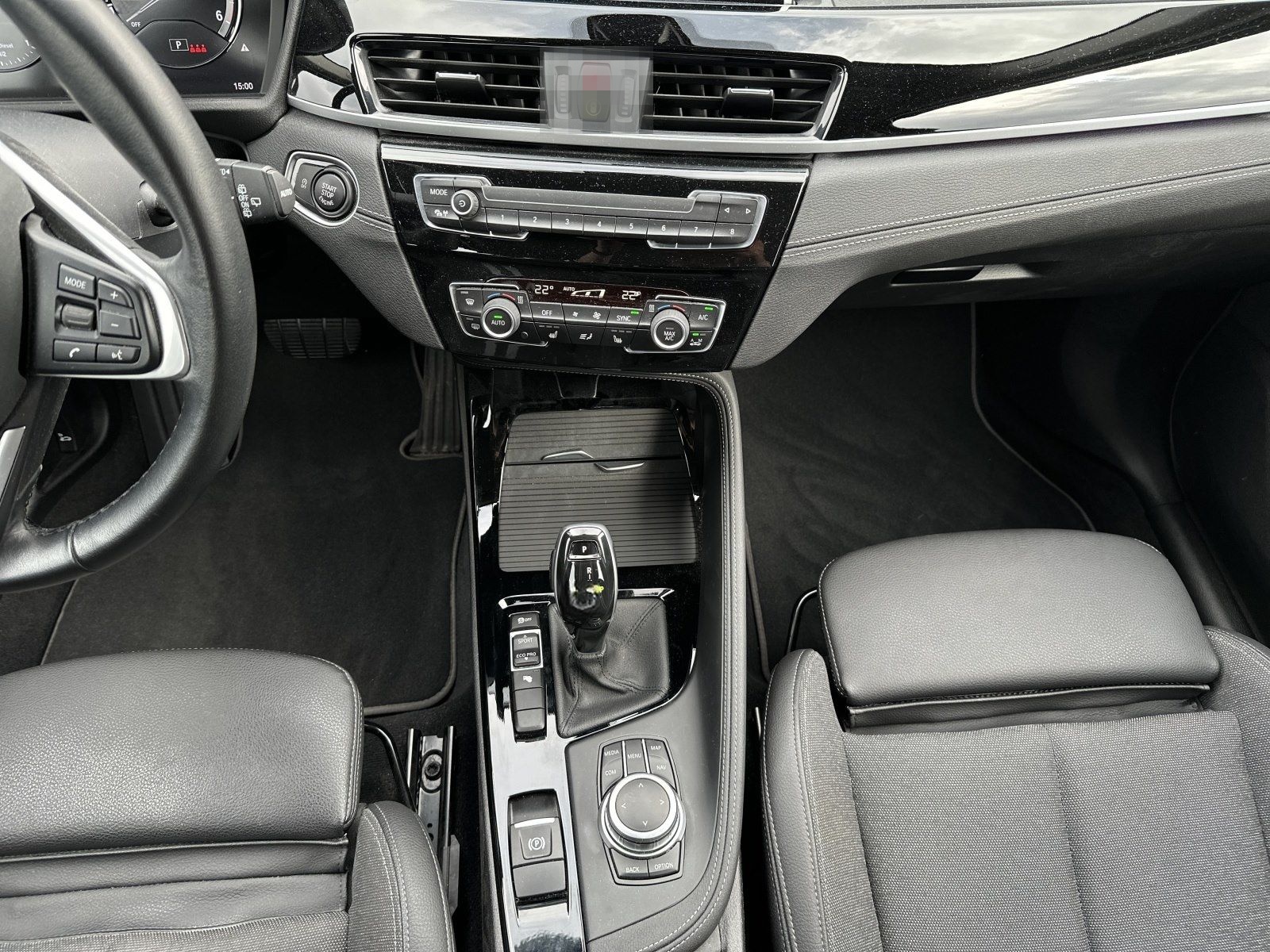 BMW X1 sDrive18d SportLine Aut.|Kamera|Sportsitz|LED foto 12