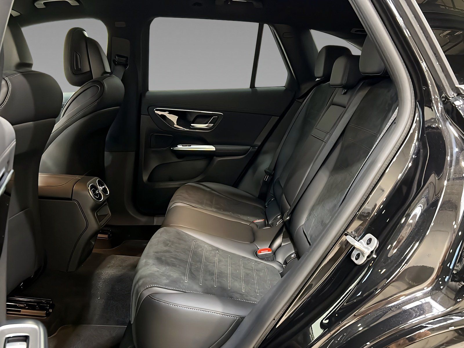 Mercedes-Benz GLC 220 d 4M AMG+DIGITAL+Memo+LrHz+TotW+AHK+360° foto 9