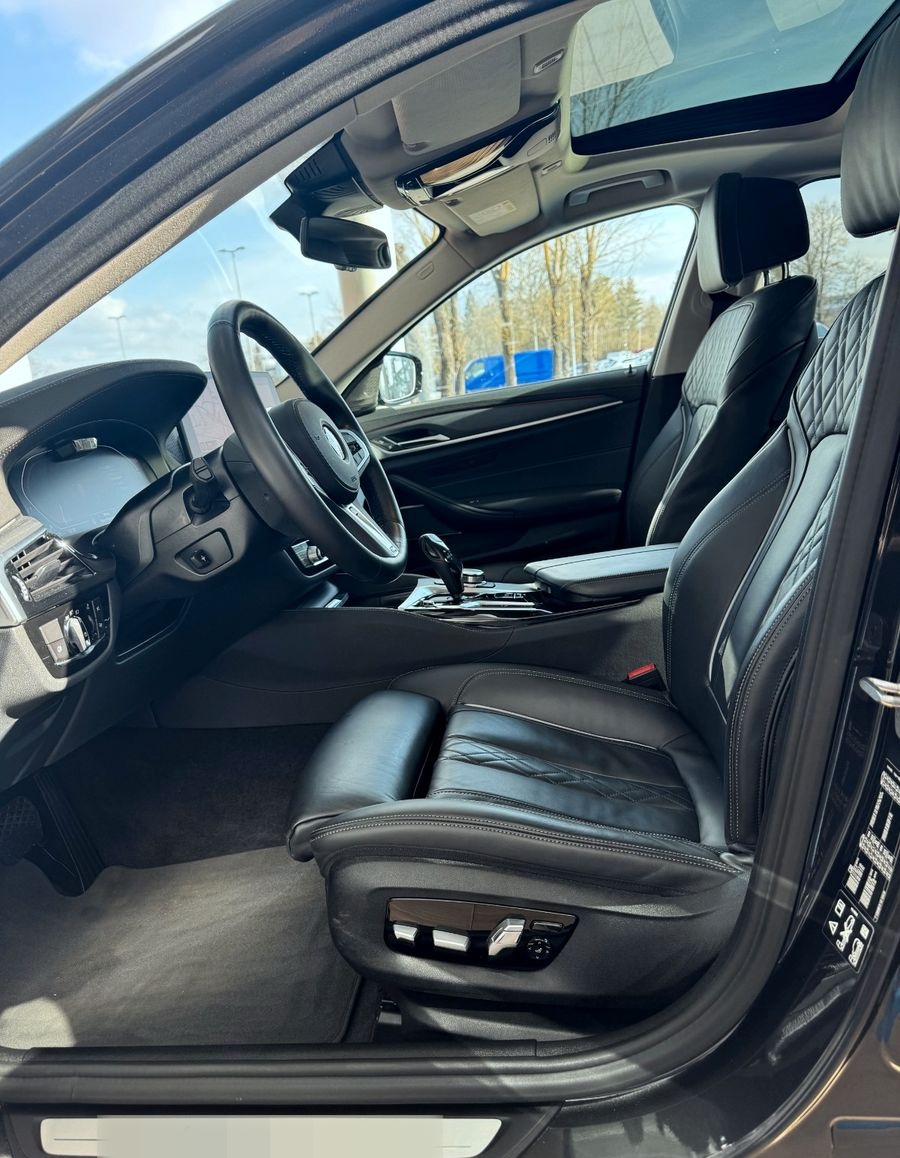 BMW 540d xDrive Luxury Line nahezu Vollausstattung! foto 11