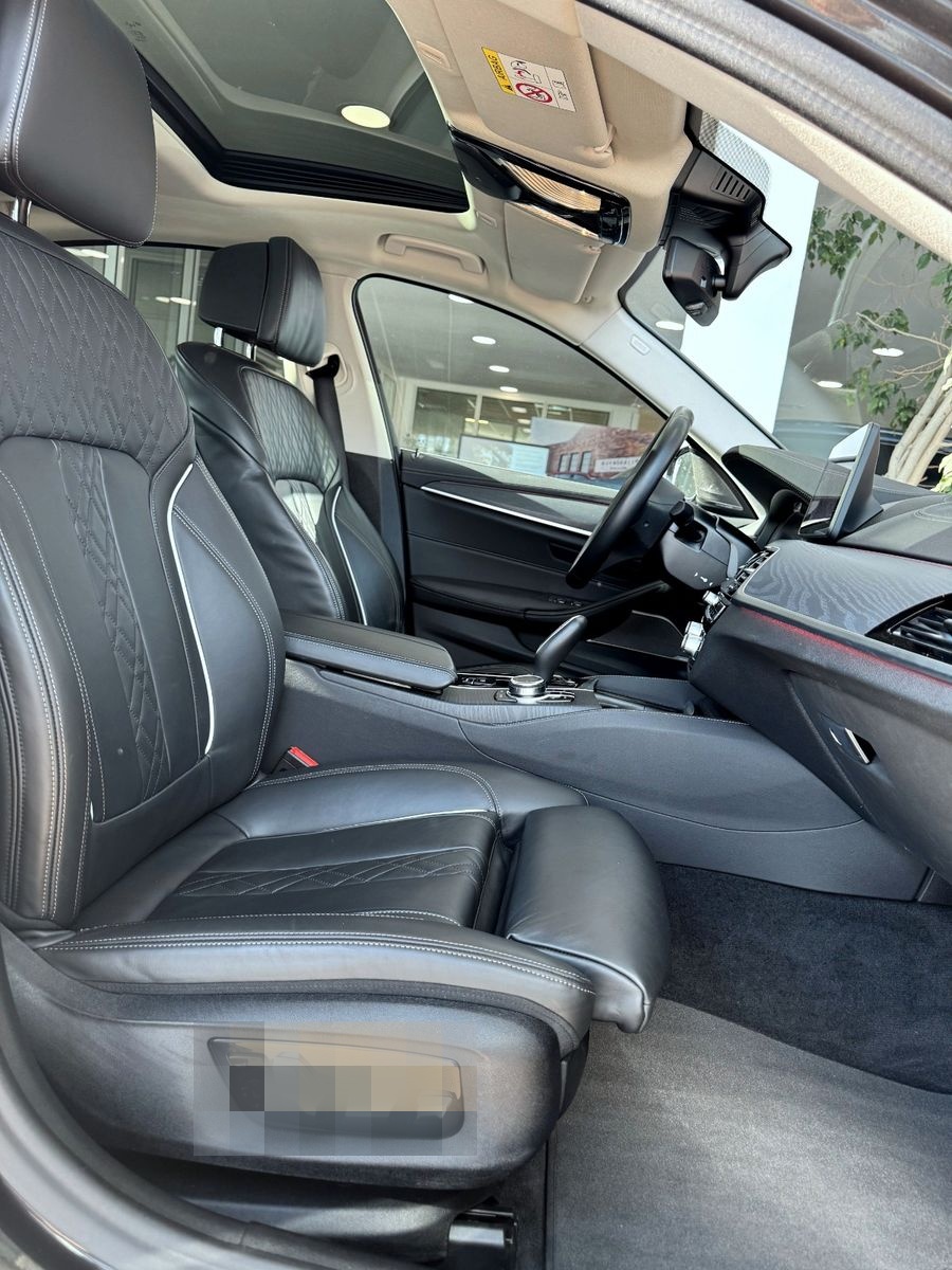 BMW 540d xDrive Luxury Line nahezu Vollausstattung! foto 9