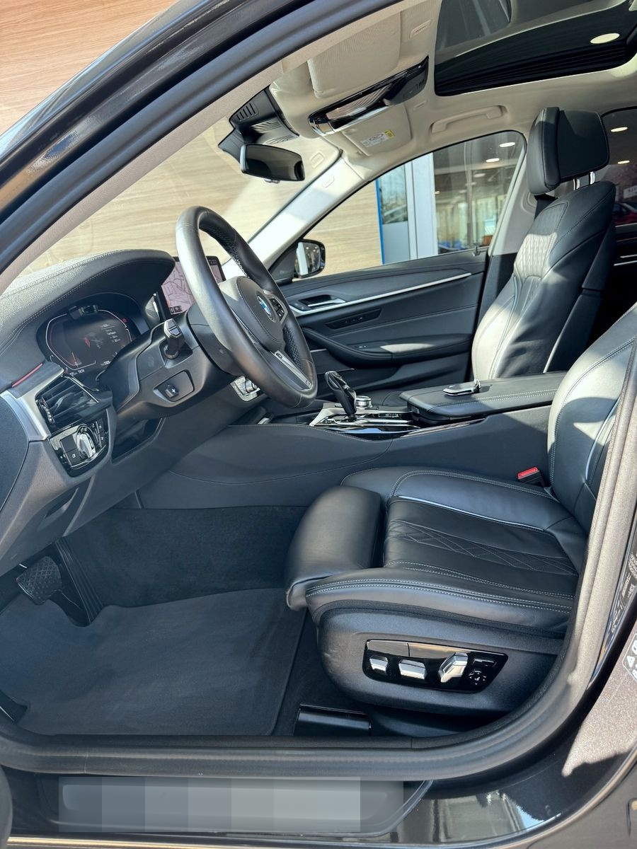 BMW 540d xDrive Luxury Line nahezu Vollausstattung! foto 10