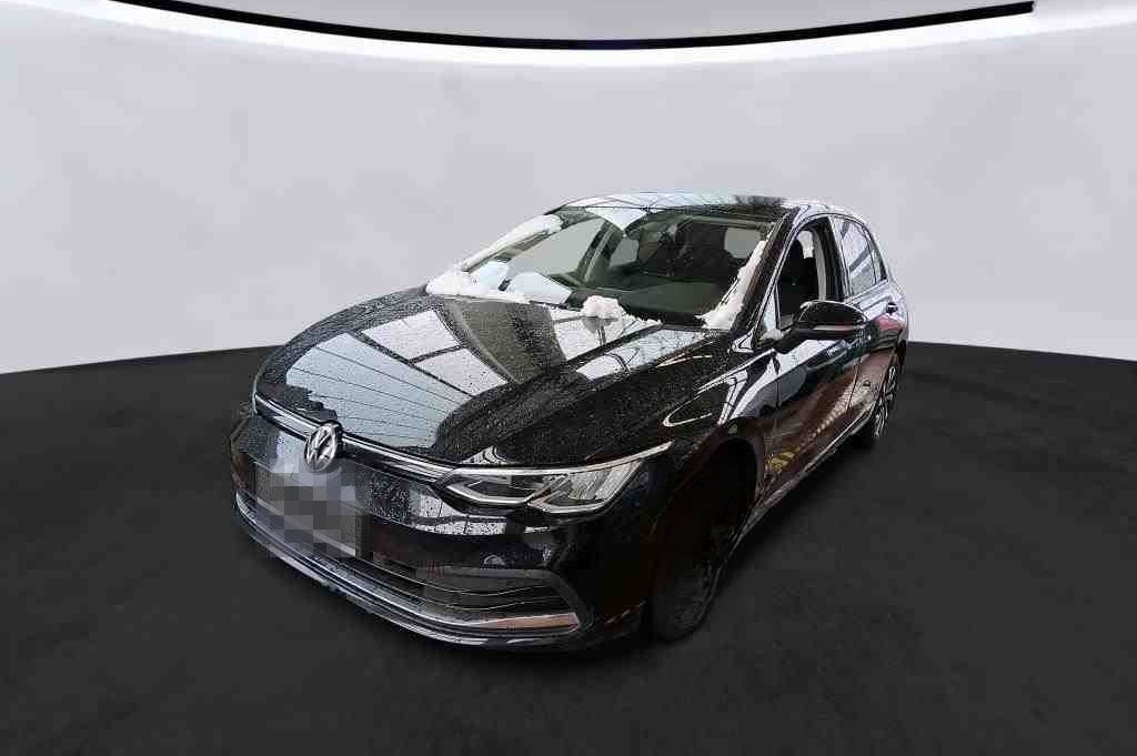 Volkswagen Golf VIII 1.5 eTSI DSG ACTIVE +LED +ACC +VIRTUAL foto 2