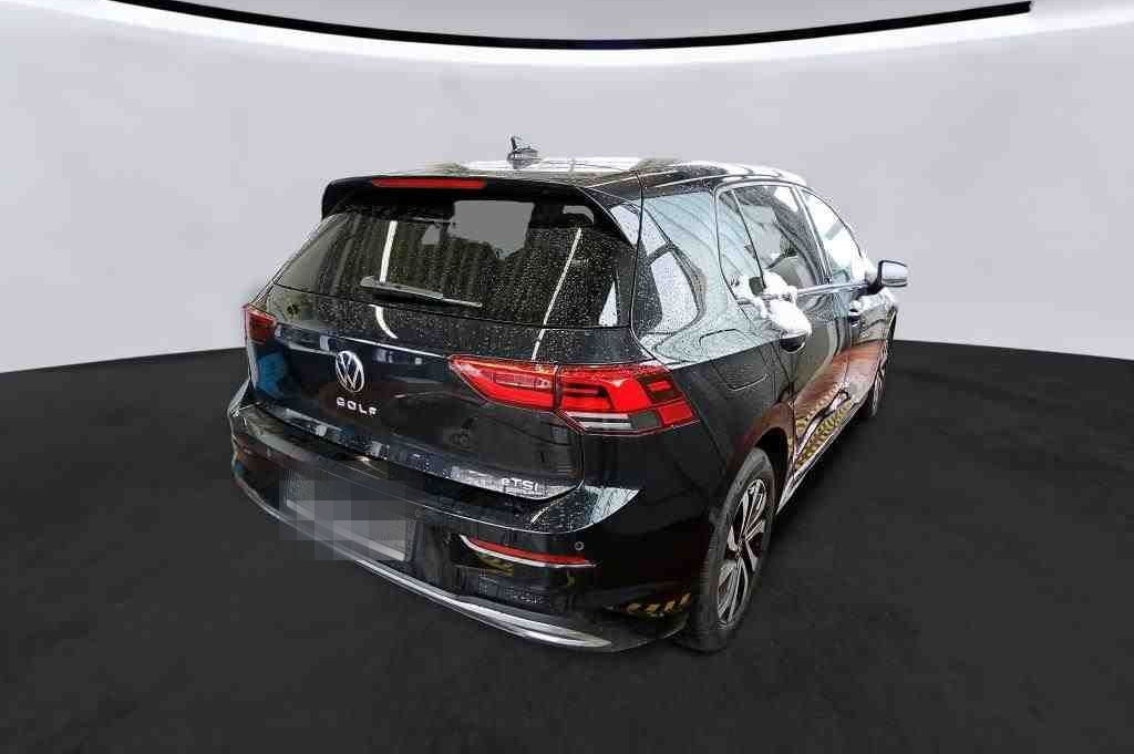 Volkswagen Golf VIII 1.5 eTSI DSG ACTIVE +LED +ACC +VIRTUAL foto 3