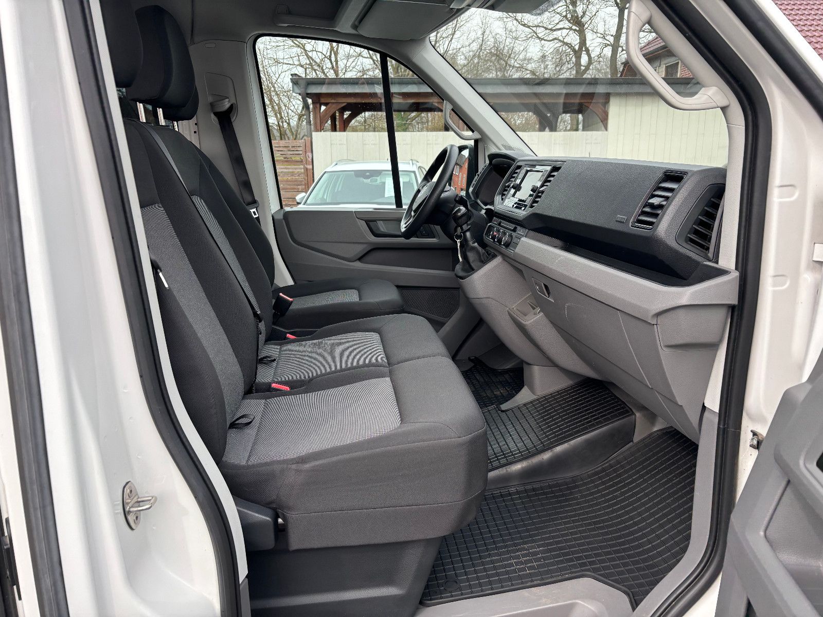 Volkswagen CRAFTER KASTEN MIXTO PLUS 6SIT. R-KAM./AHK/KLIMA foto 16