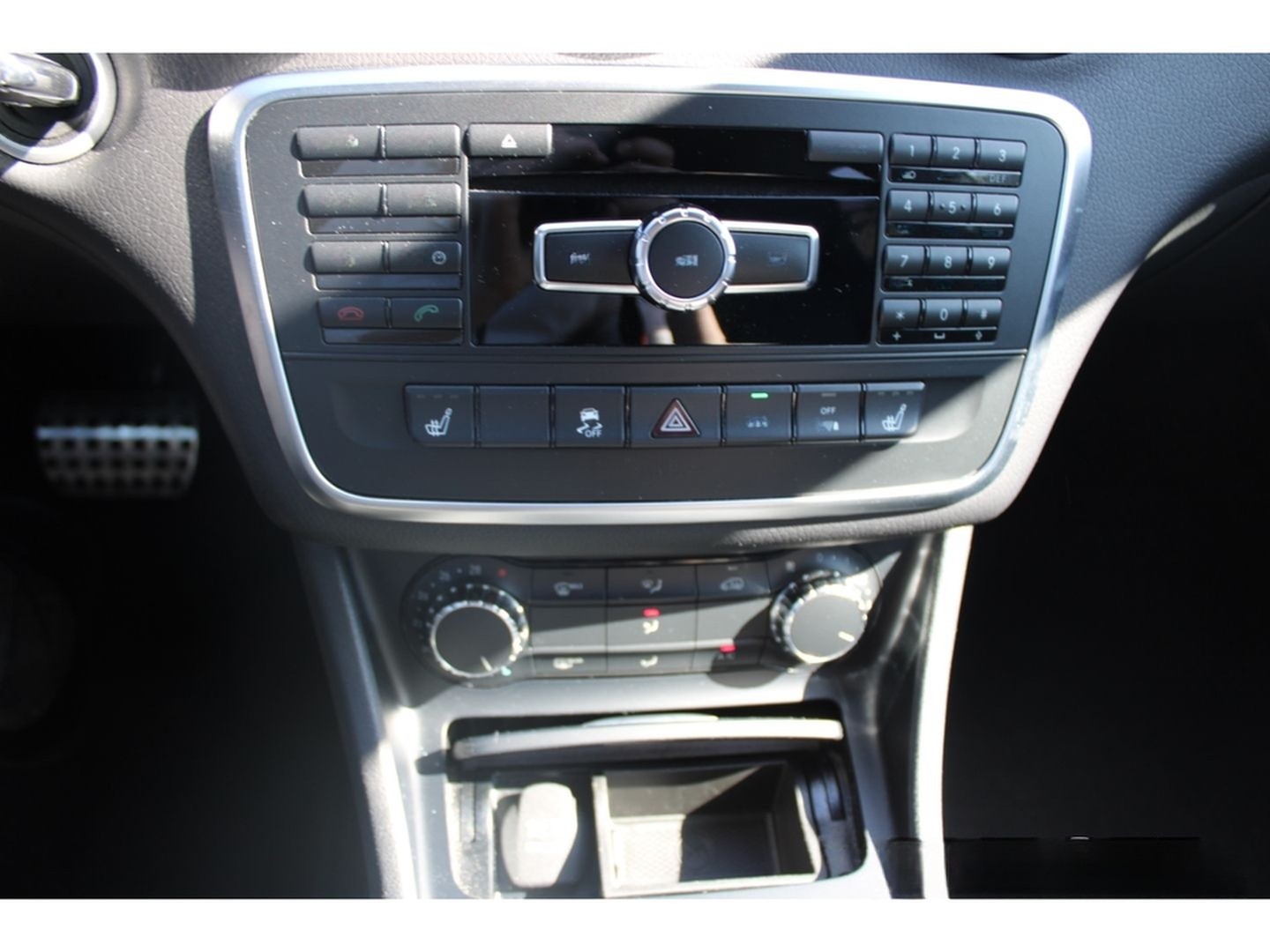 Mercedes-Benz A 45 AMG 4Matic ACC Pano Leder SithHZG Bi Xenon  foto 17