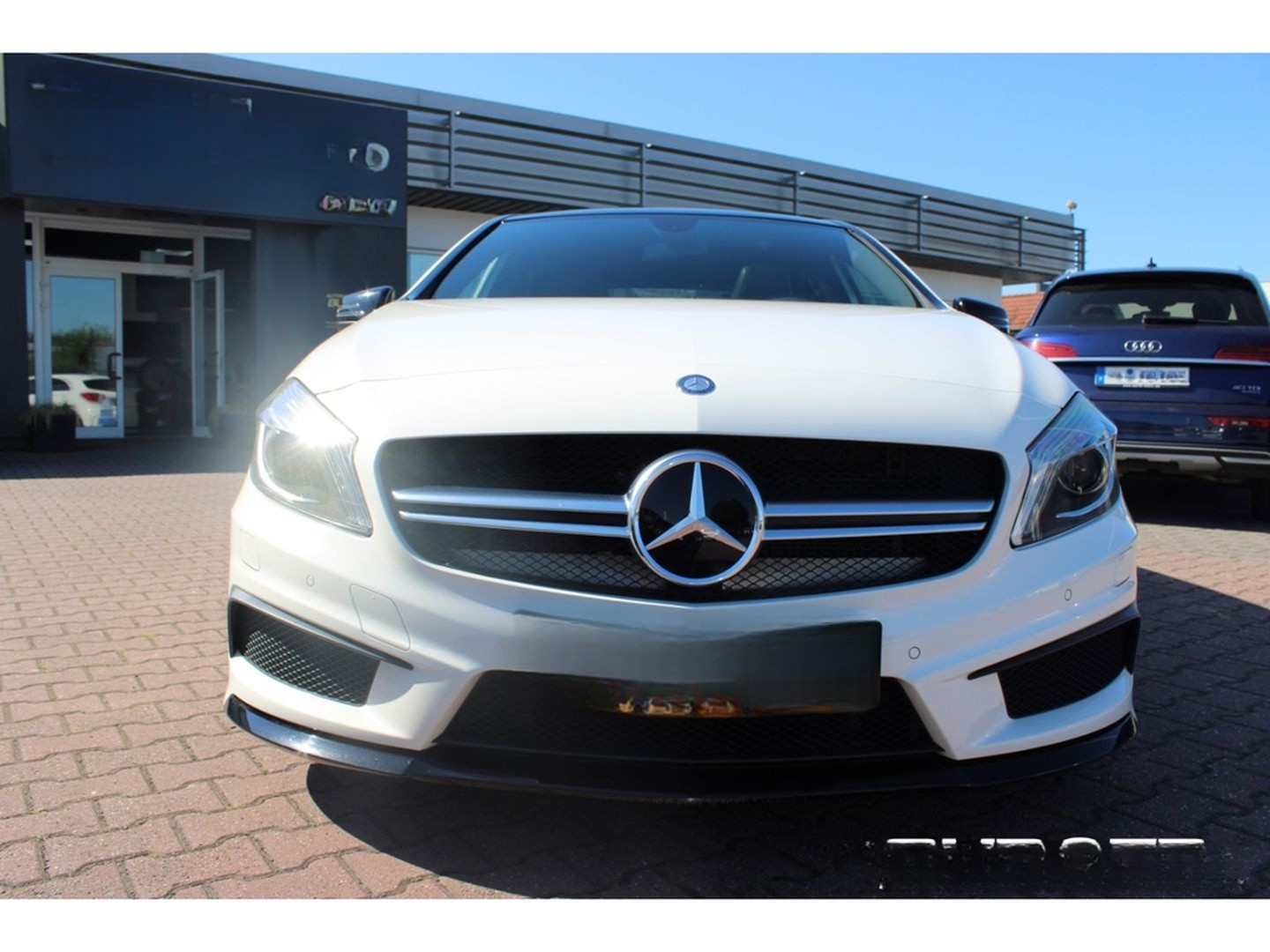 Mercedes-Benz A 45 AMG 4Matic ACC Pano Leder SithHZG Bi Xenon  foto 3