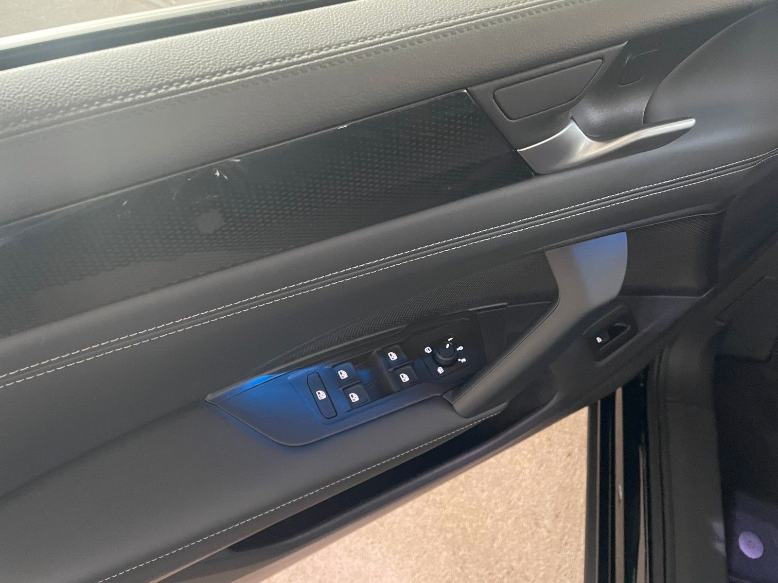 Volkswagen Tiguan 1.5 eTSI 110 kW AHK/LED/PANO foto 2