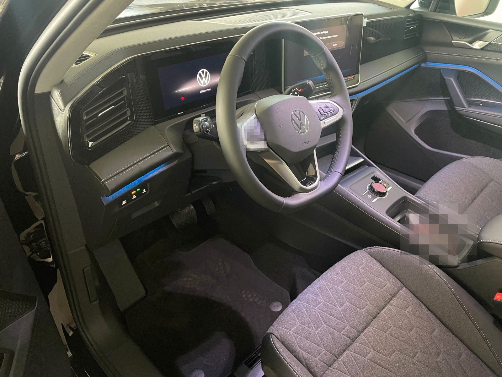 Volkswagen Tiguan 1.5 eTSI 110 kW AHK/LED/PANO foto 4