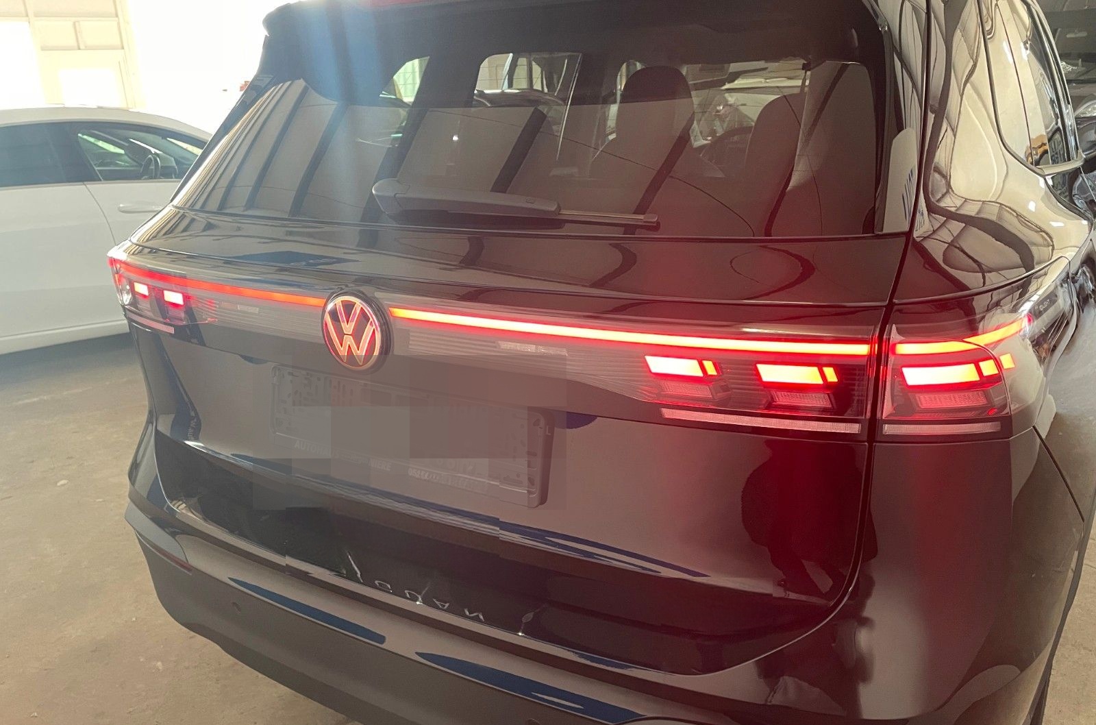 Volkswagen Tiguan 1.5 eTSI 110 kW AHK/LED/PANO foto 8