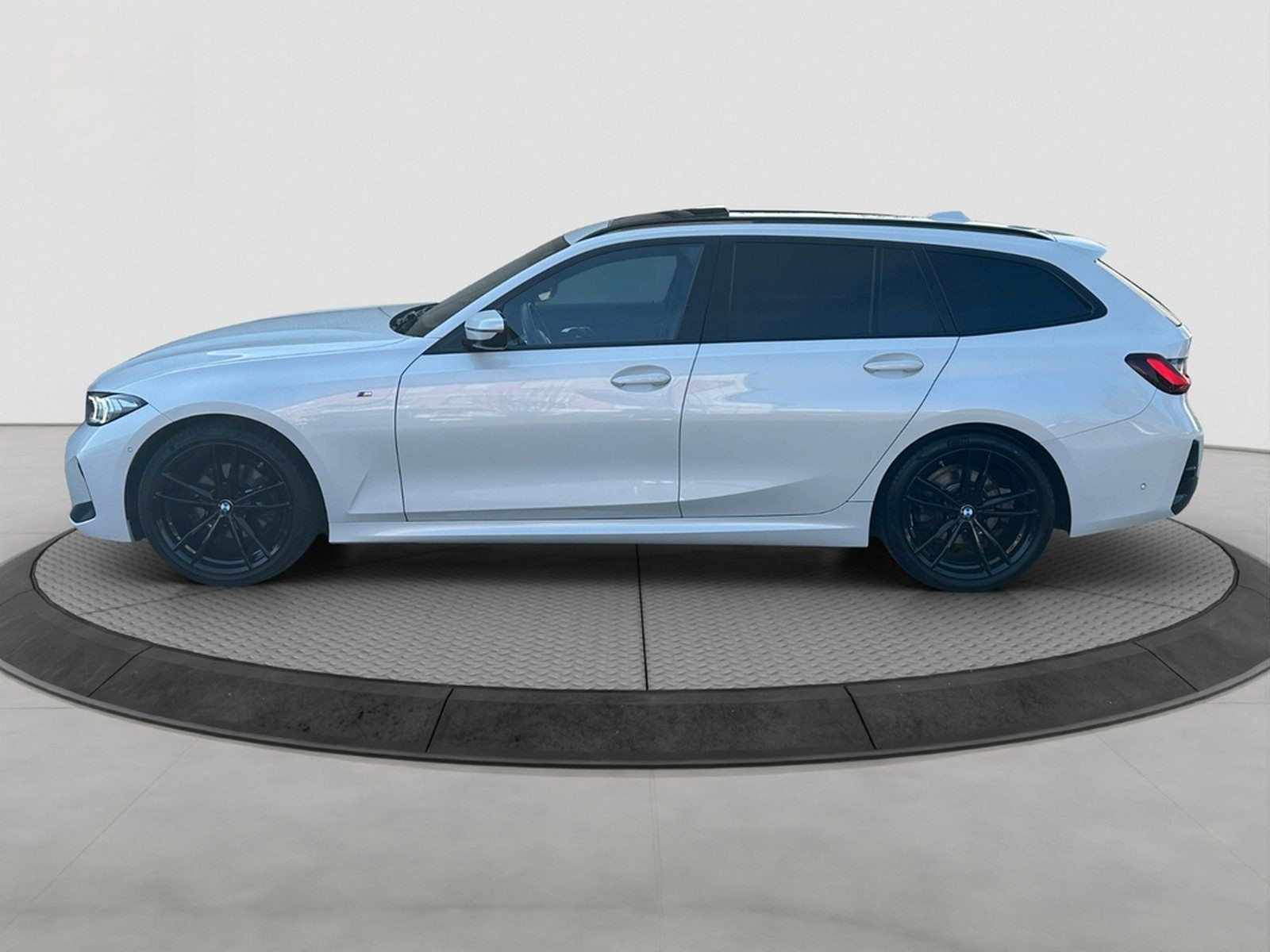 BMW 320iAT M-SPORT LC.PRO ACC KAMERA PANO AD.LED HUD foto 8