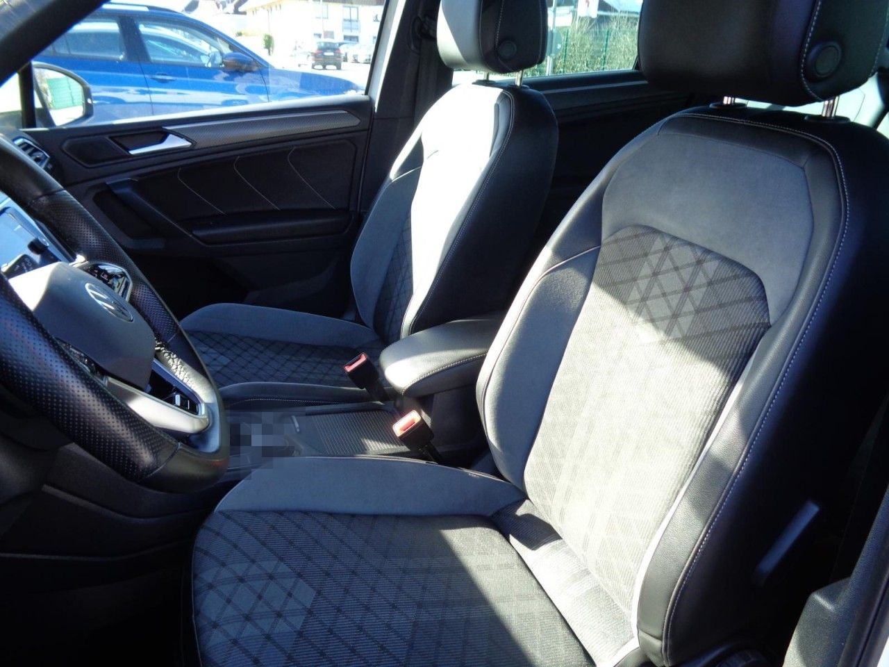 Volkswagen Tiguan 2,0 TSI DSG 4Motion R-Line (AHK+Navi) foto 7