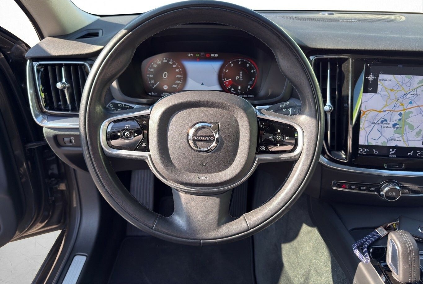 Volvo V60 B3 Benzin Momentum Pro foto 13