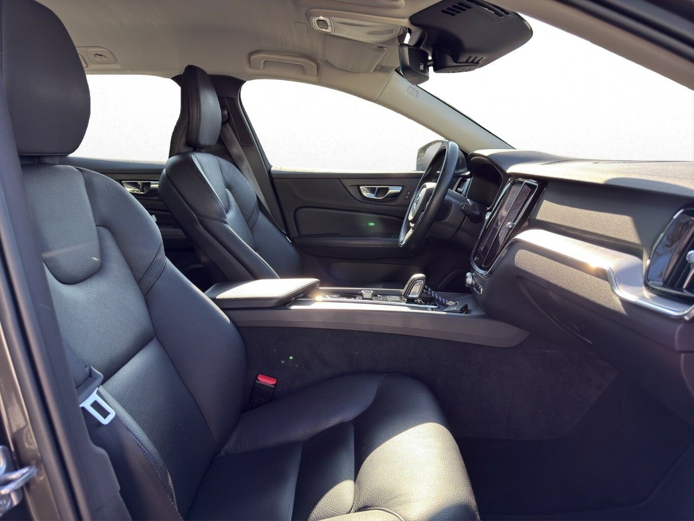 Volvo V60 B3 Benzin Momentum Pro foto 17