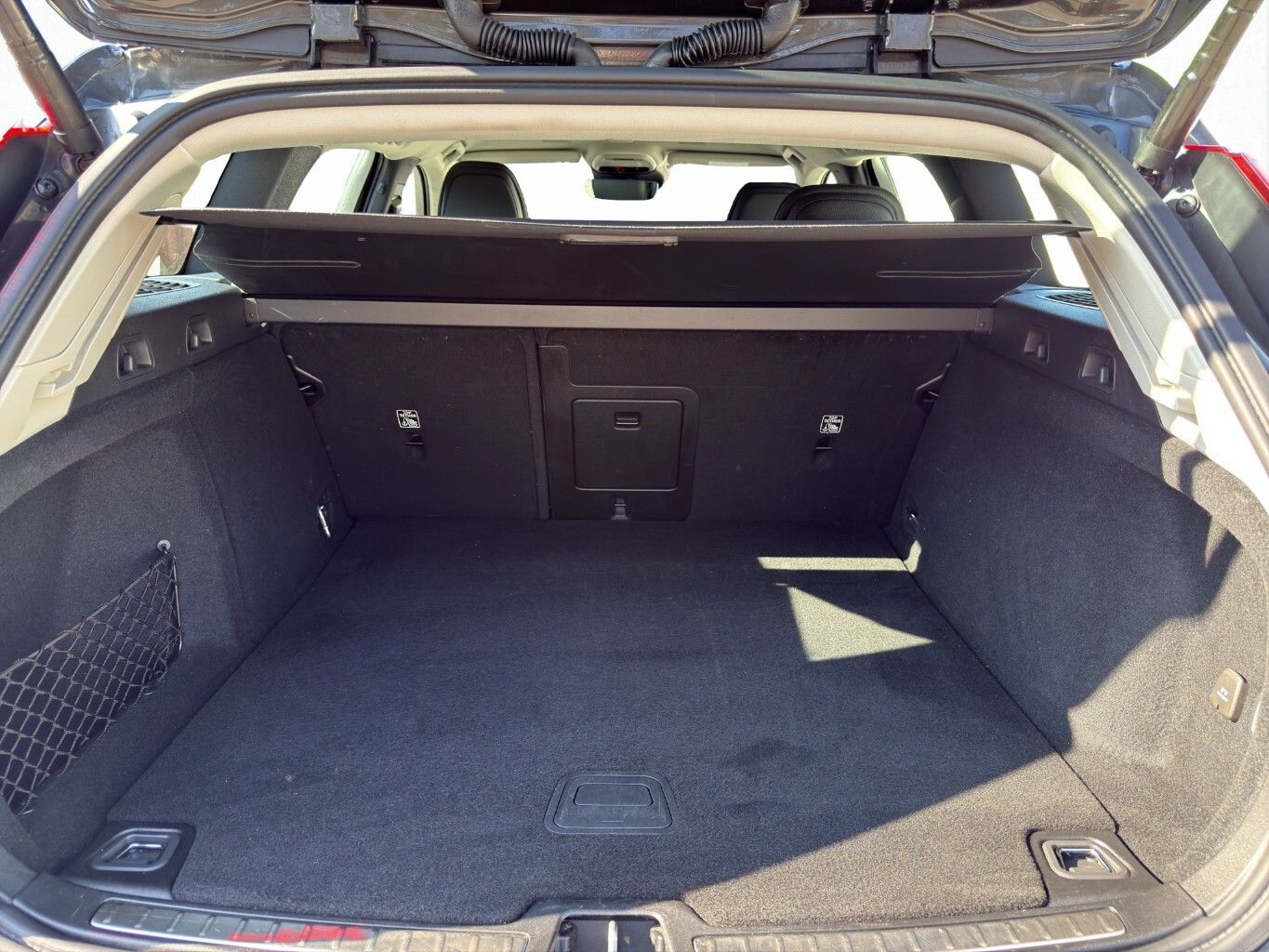 Volvo V60 B3 Benzin Momentum Pro foto 21