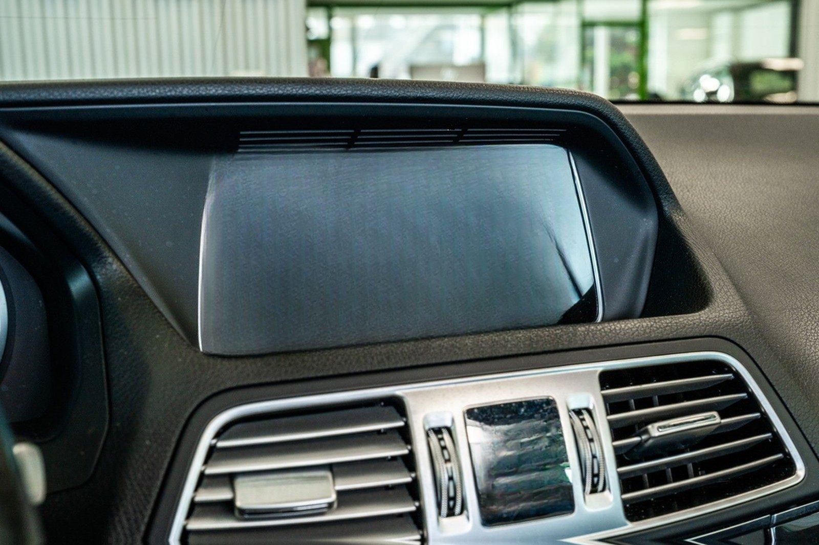 Mercedes-Benz E 200 Cabrio Automatik 184 PS LED Navi foto 21