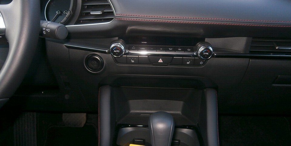 Mazda 3 2.5L e-SKYACTIV G 140PS 6AT FWD HOMURA foto 9