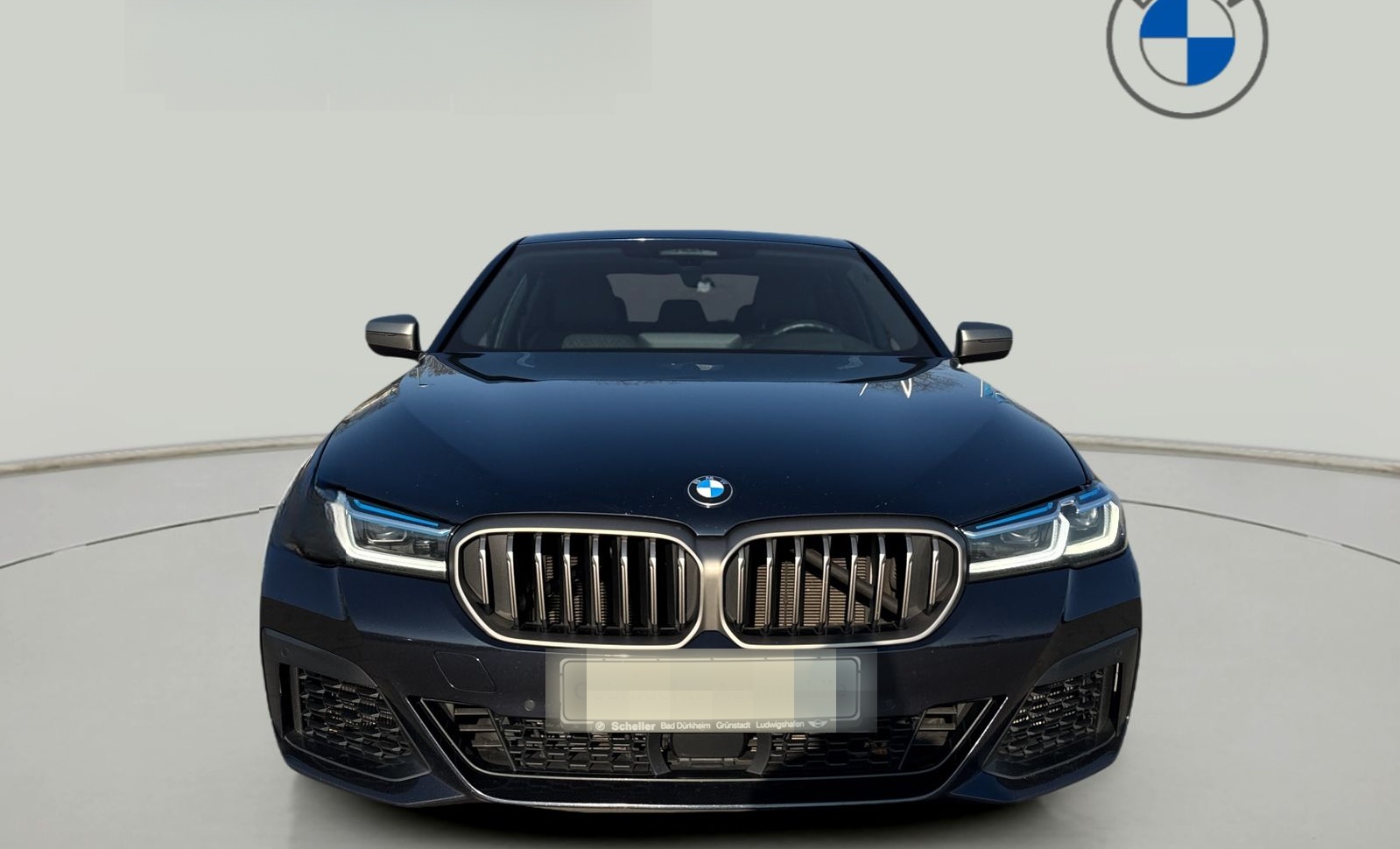 BMW M550i xDrive A Head-Up HK HiFi DAB WLAN GSD RFK foto 2
