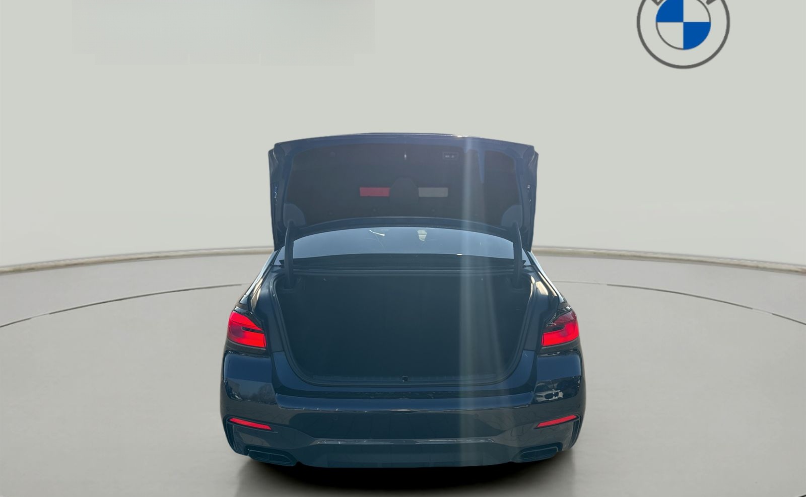 BMW M550i xDrive A Head-Up HK HiFi DAB WLAN GSD RFK foto 18
